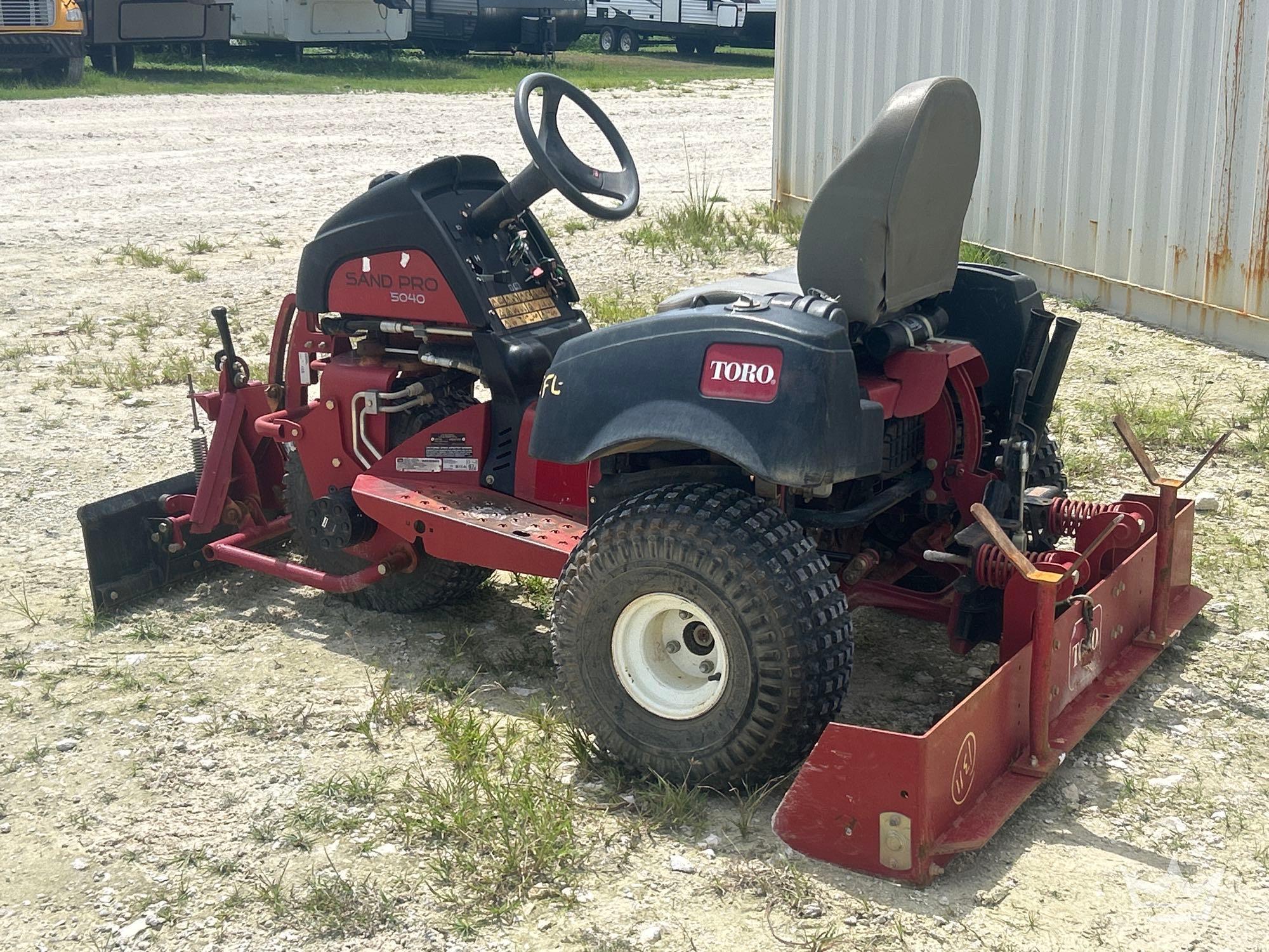 2017 Toro 5040