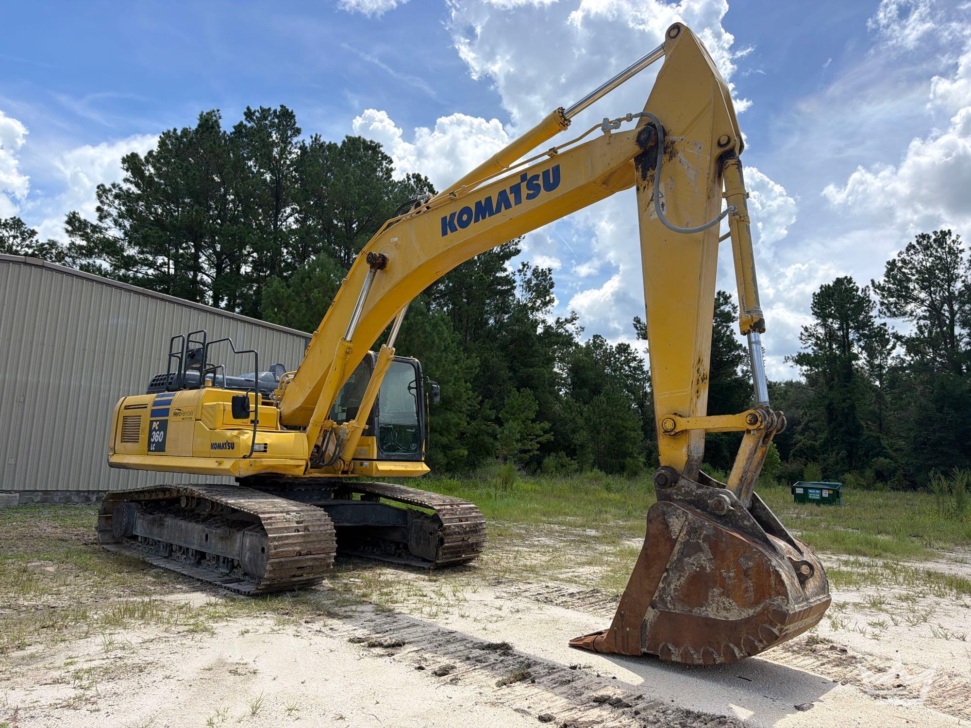 2020 Komatsu PC360LC