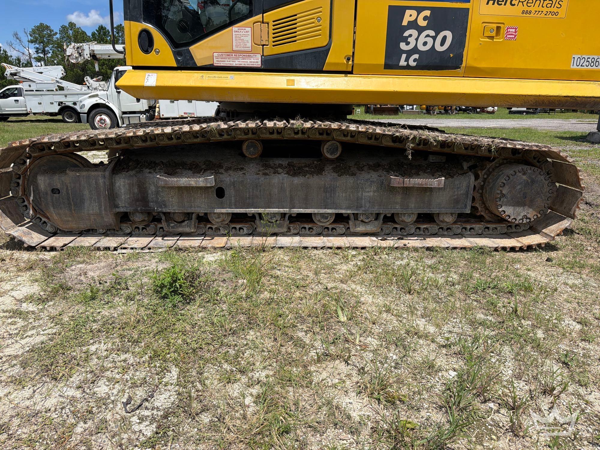 2020 Komatsu PC360LC