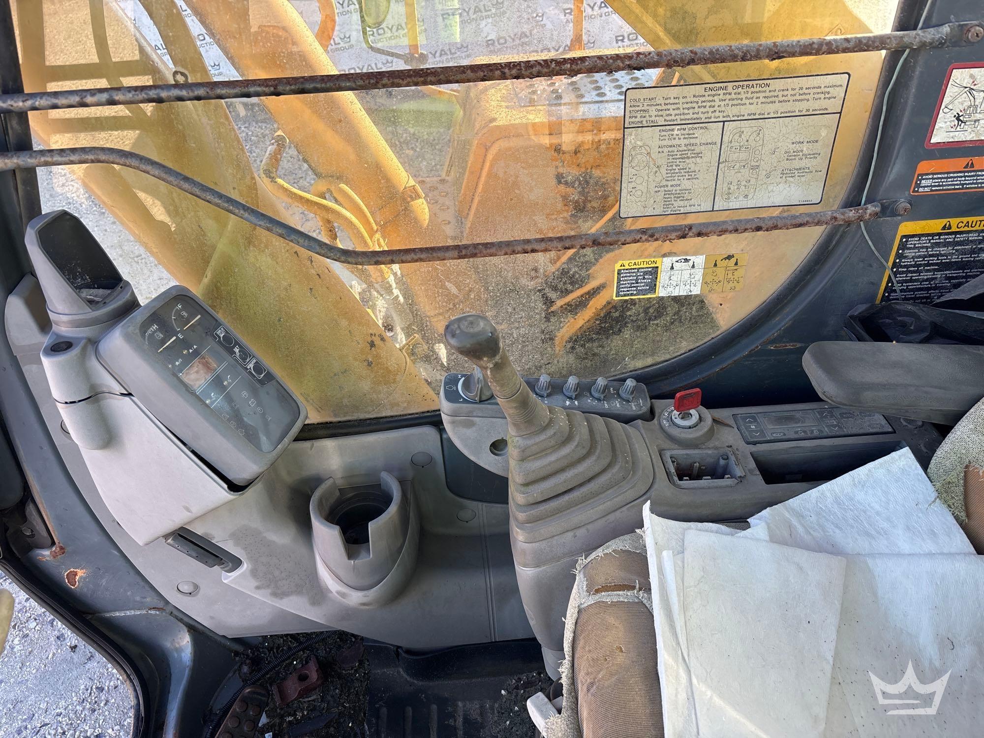 John Deere 330C