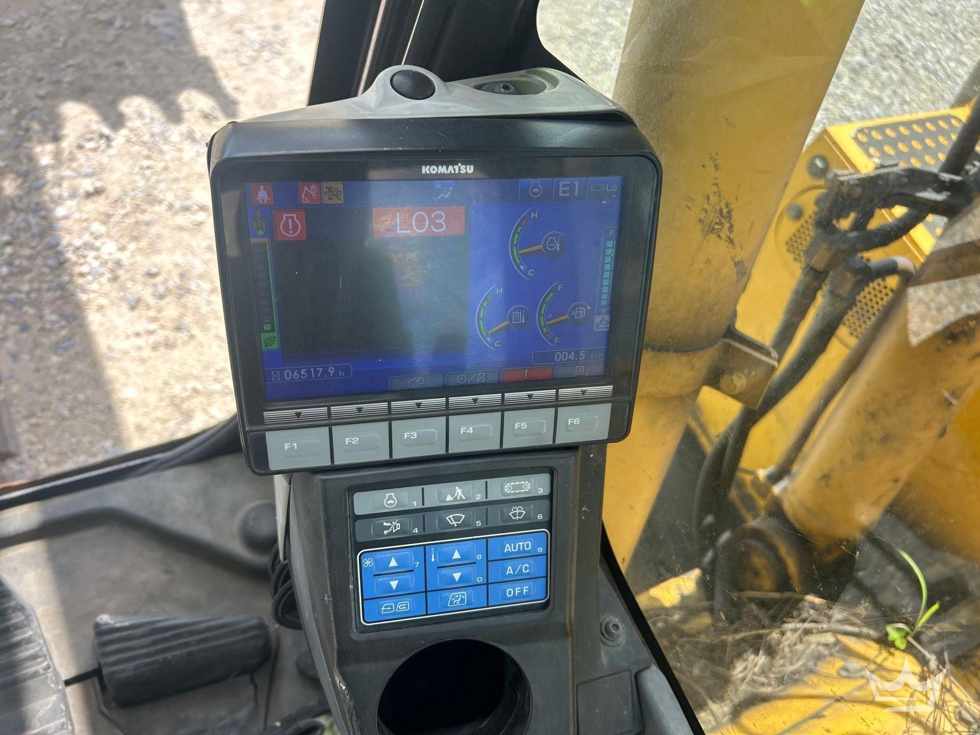 Komatsu PC138USLC