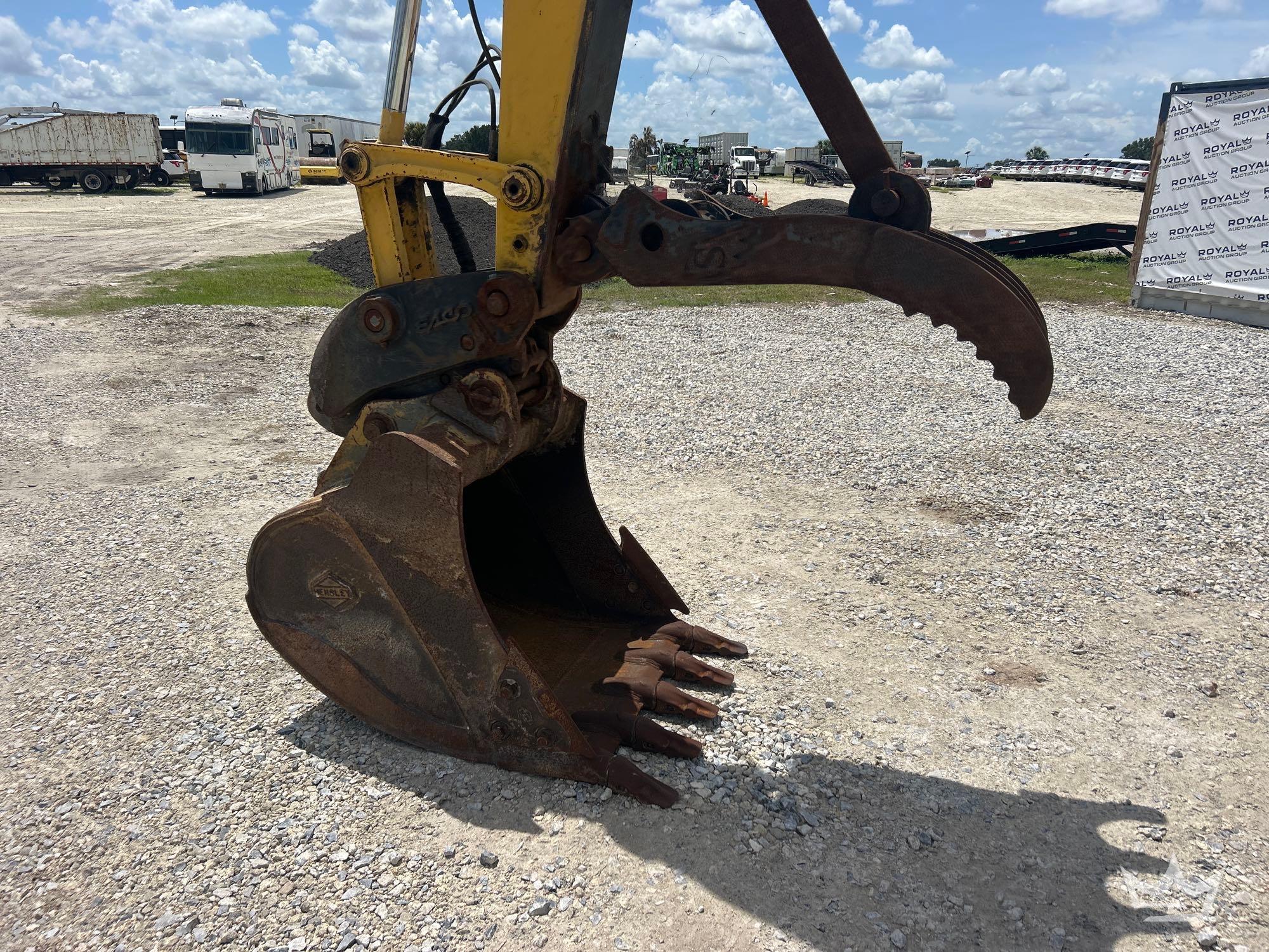 Komatsu PC138USLC