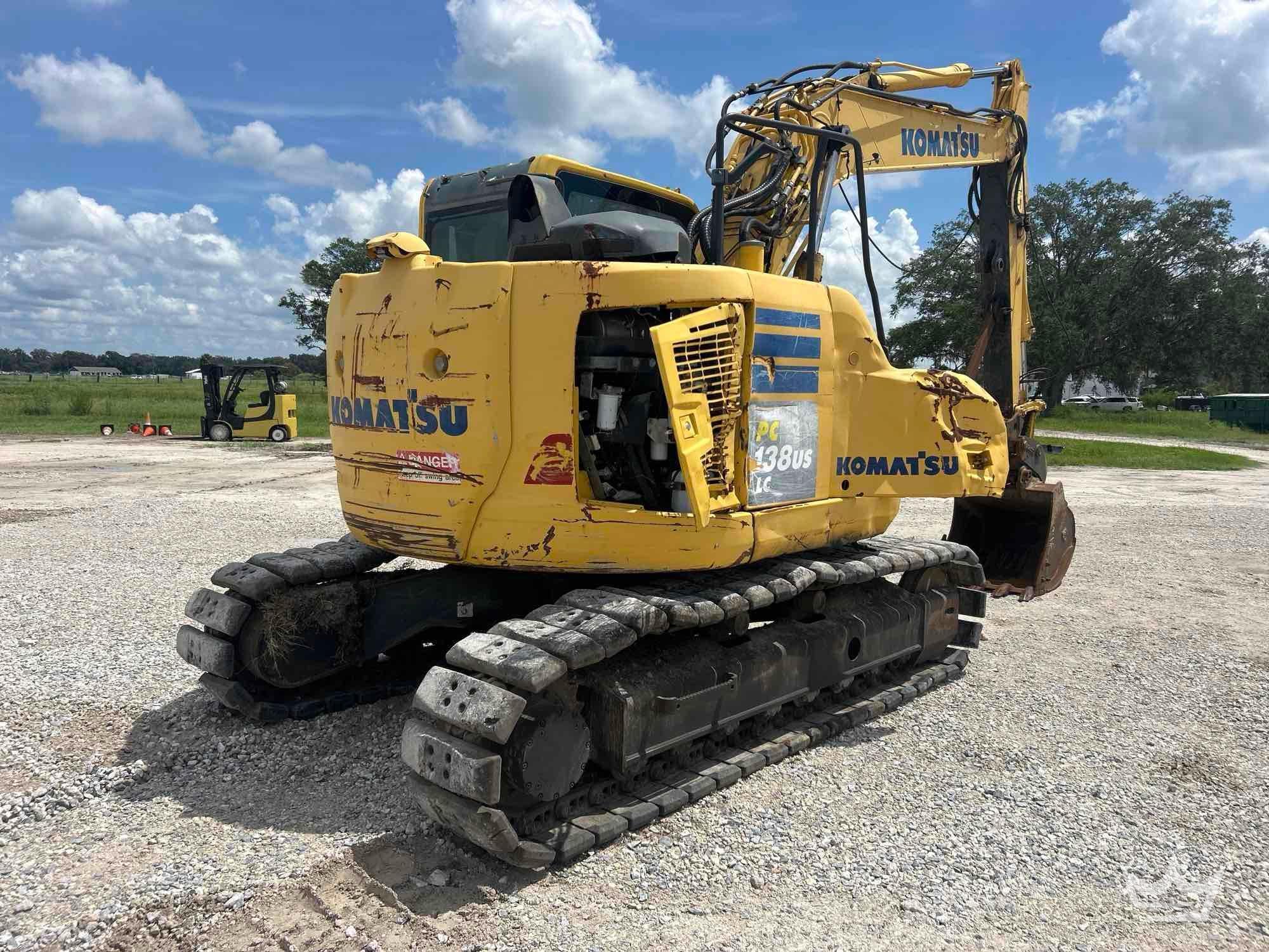 Komatsu PC138USLC