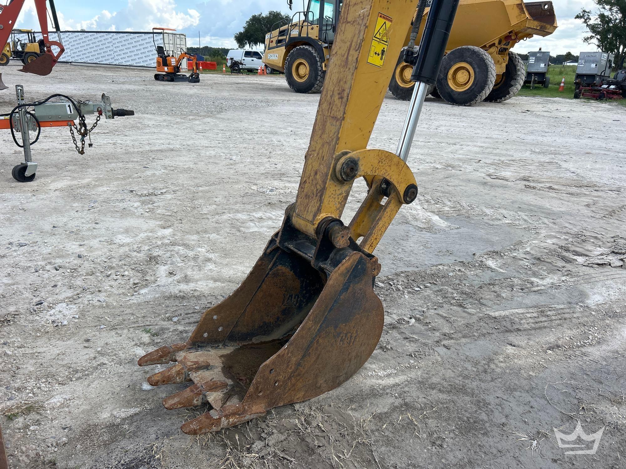 2018 Caterpillar 305.5E2CR