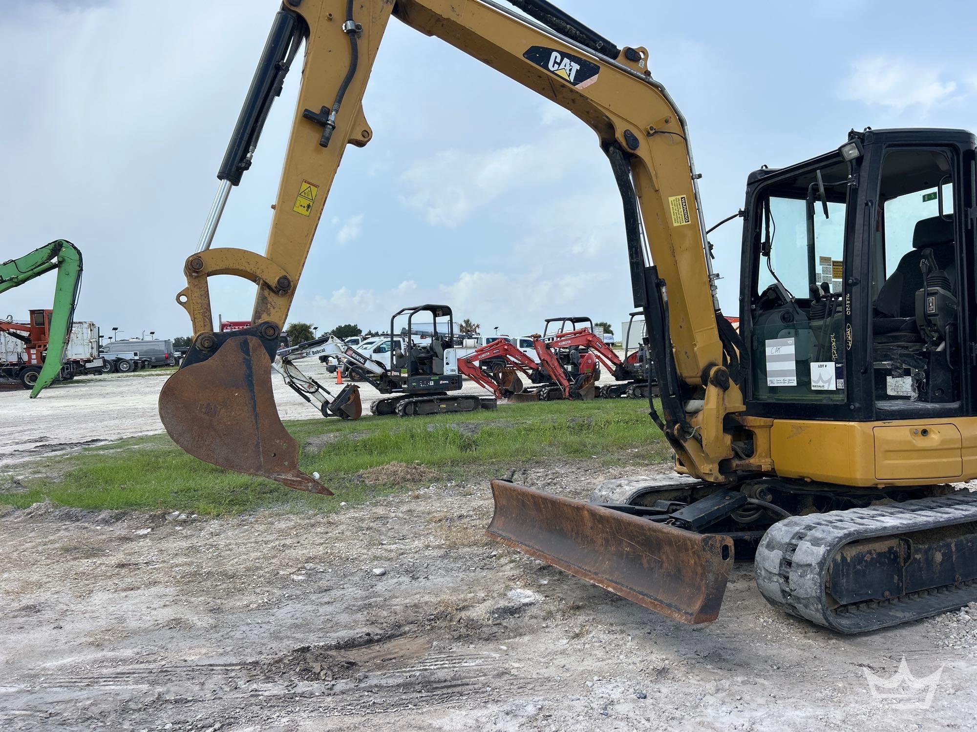 2018 Caterpillar 305.5E2CR