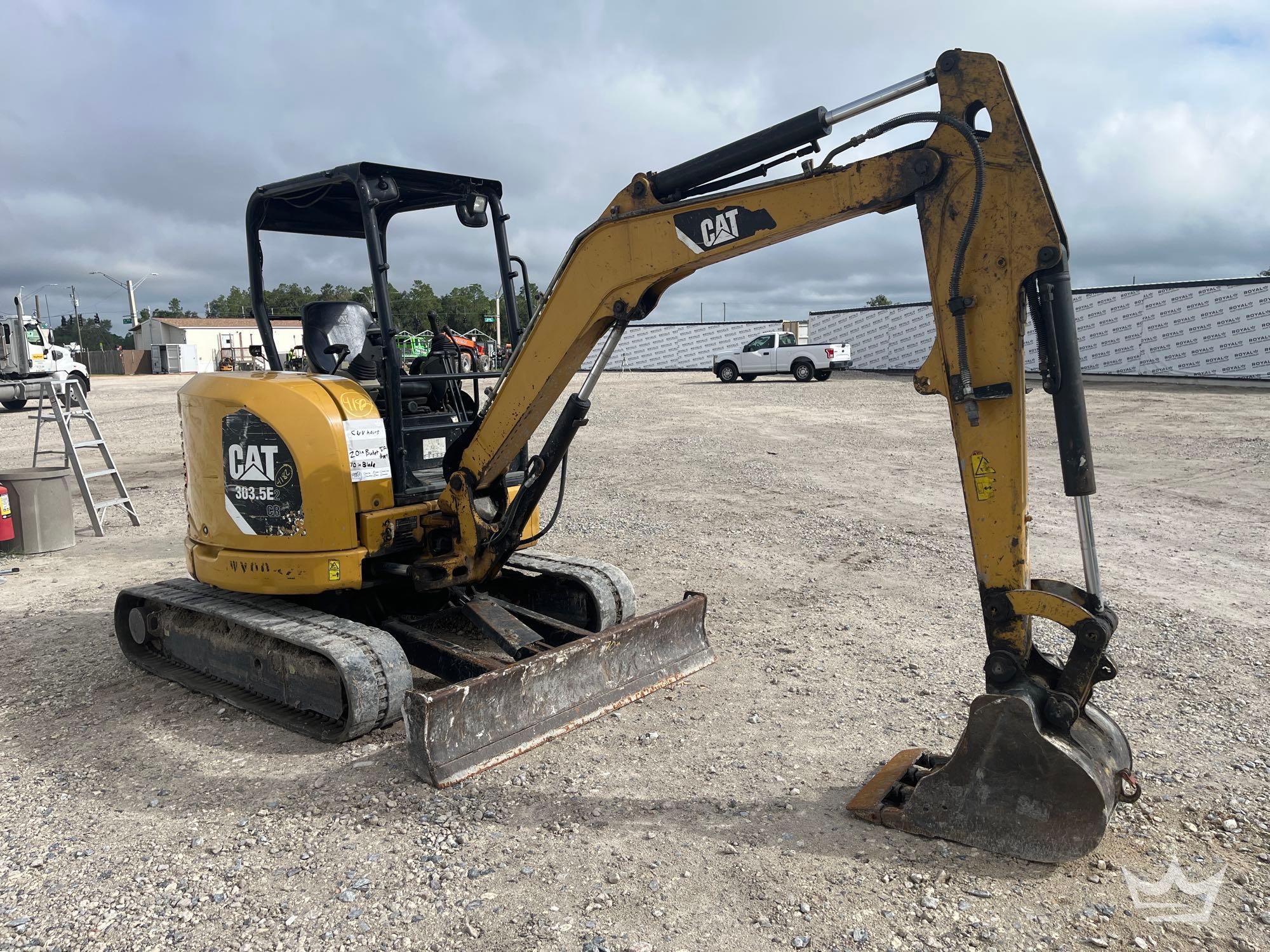 2016 Caterpillar 303.5E2CR