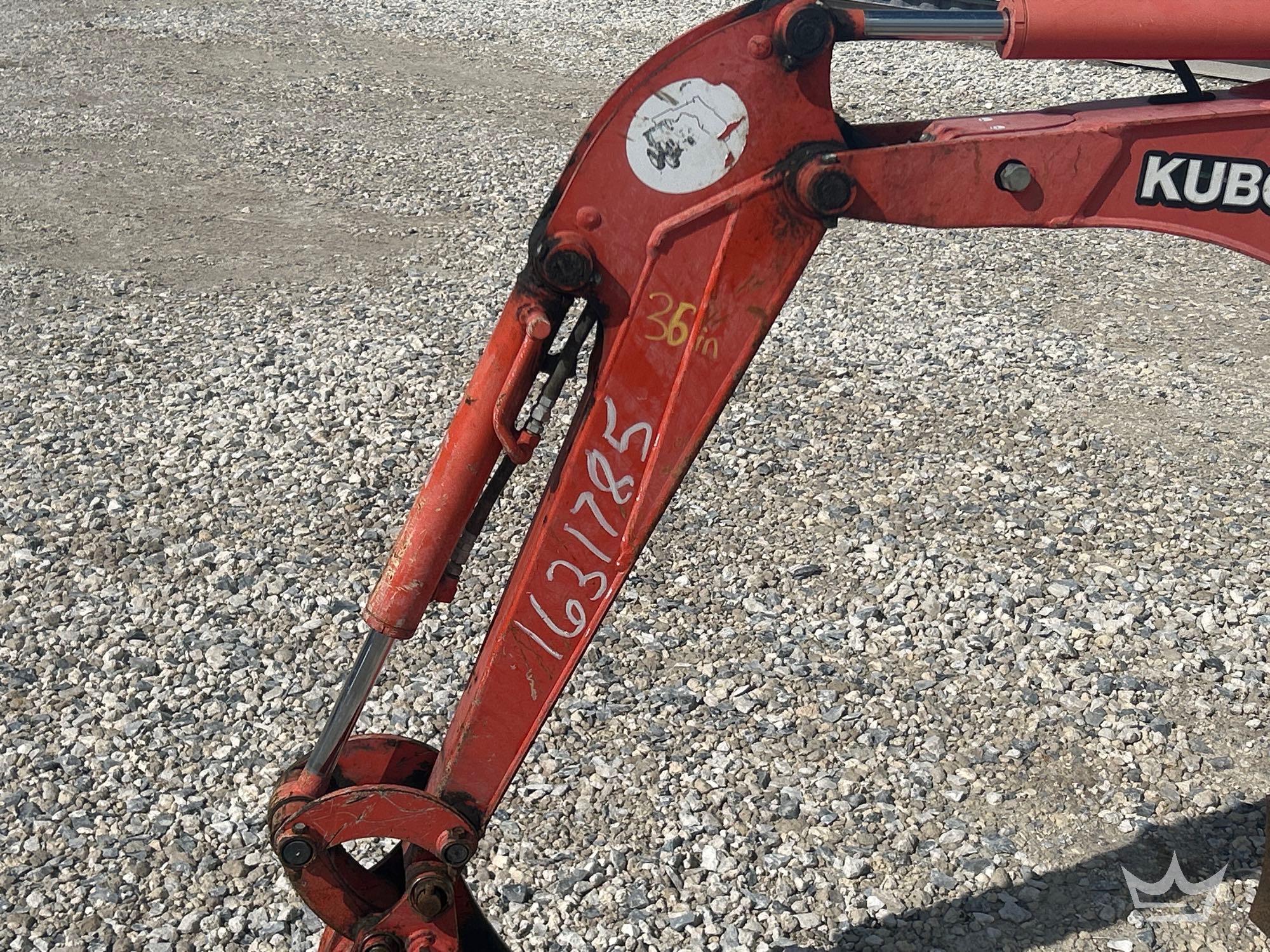 2019 Kubota K008-3