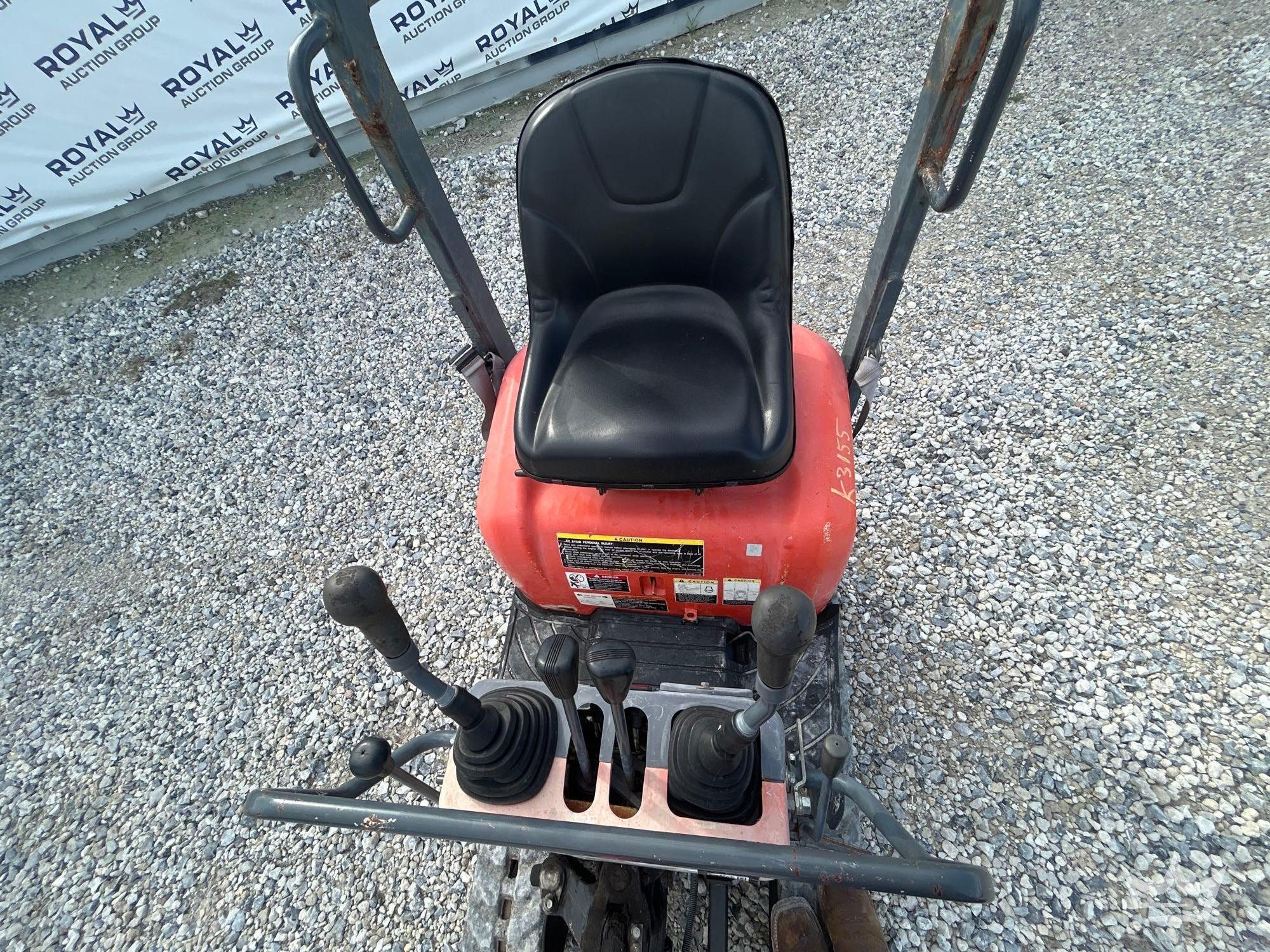 2019 Kubota K008-3