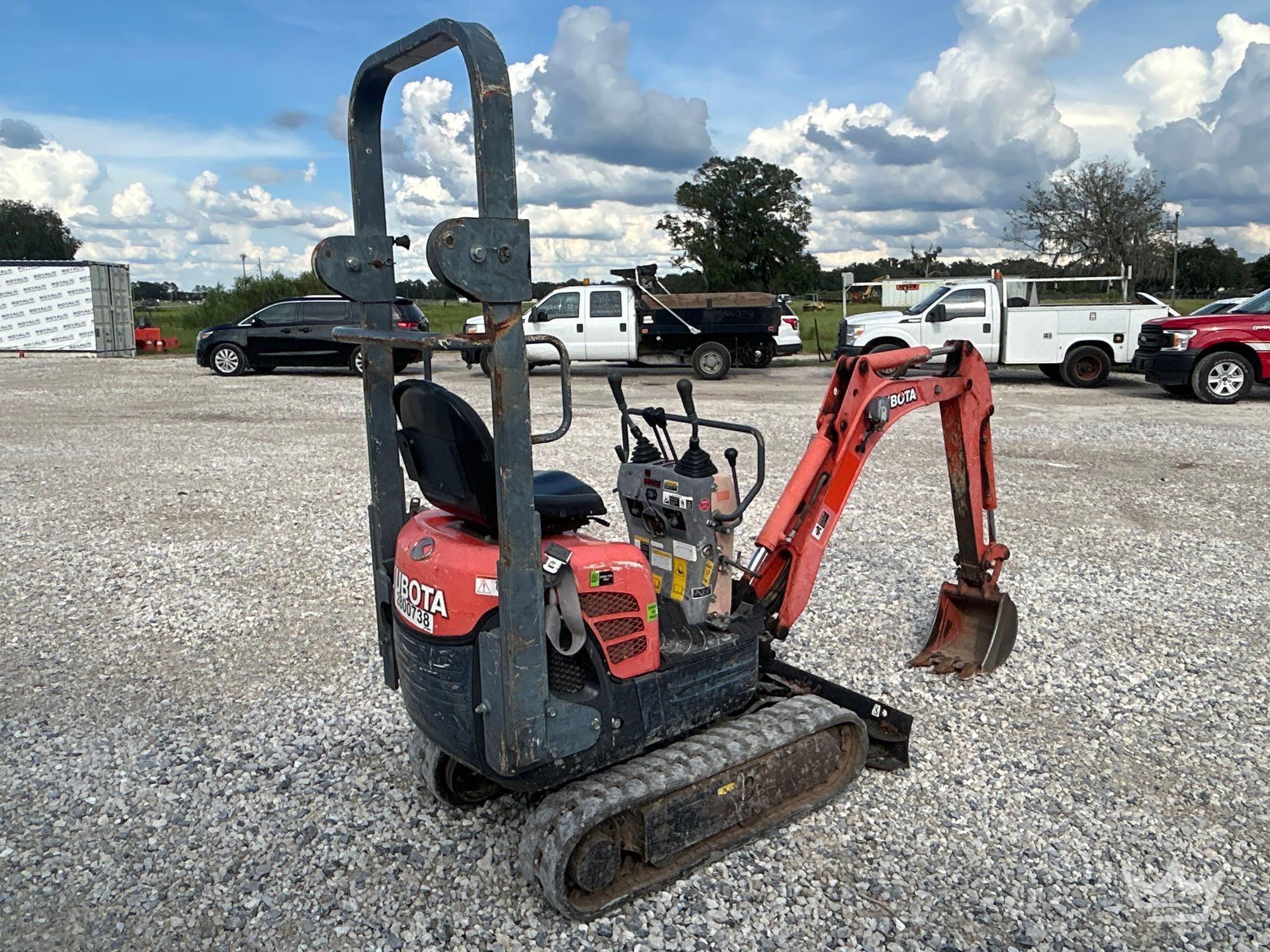 2019 Kubota K008-3
