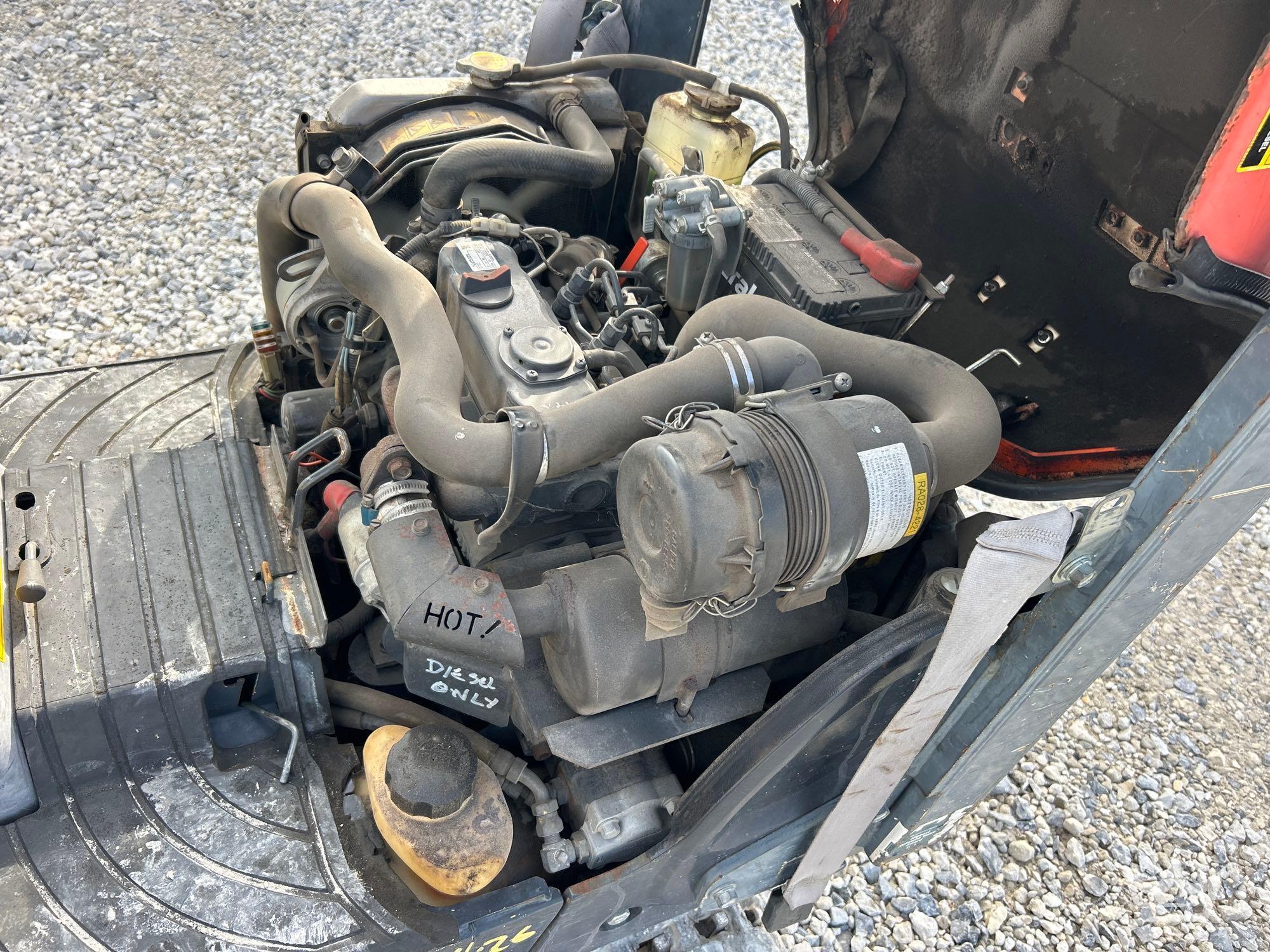 2019 Kubota K008-3