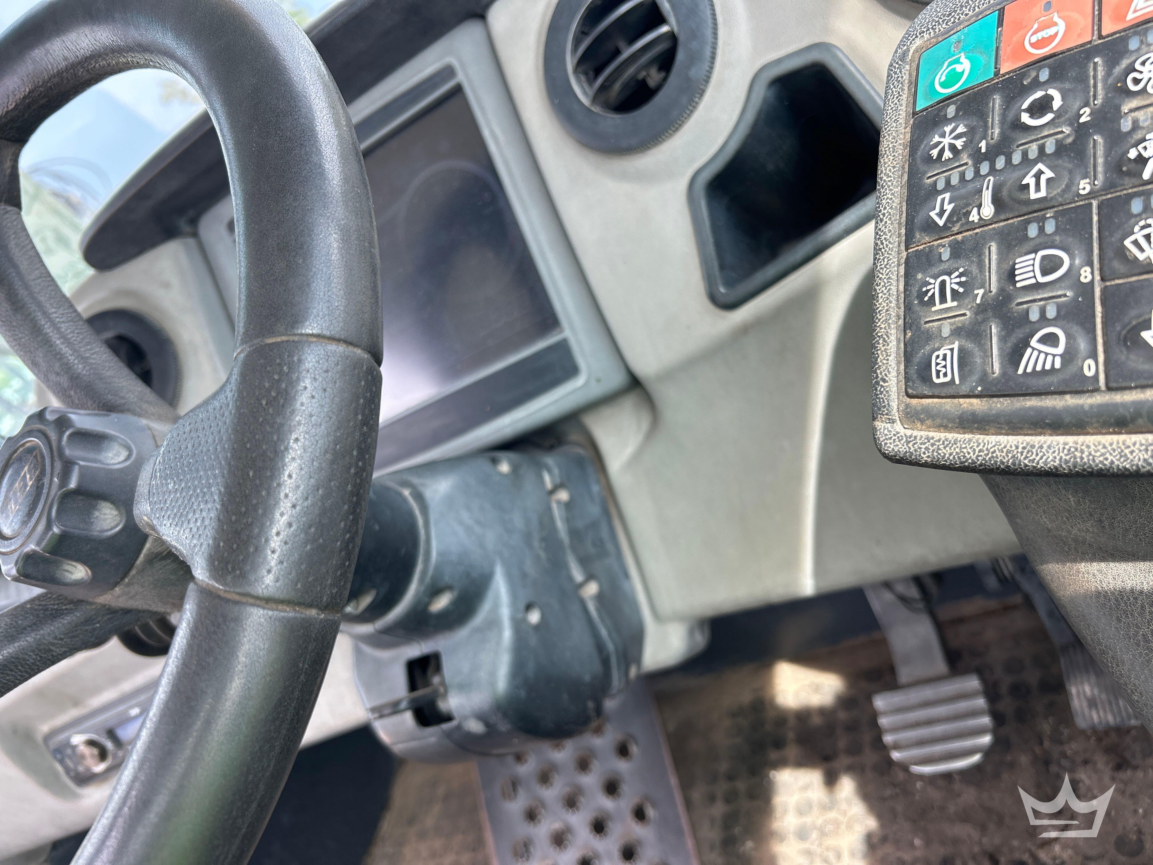 2014 Bell B30E