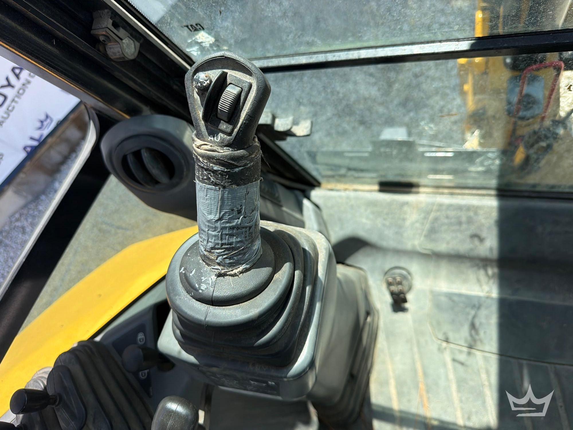 2018 Caterpillar 420F2