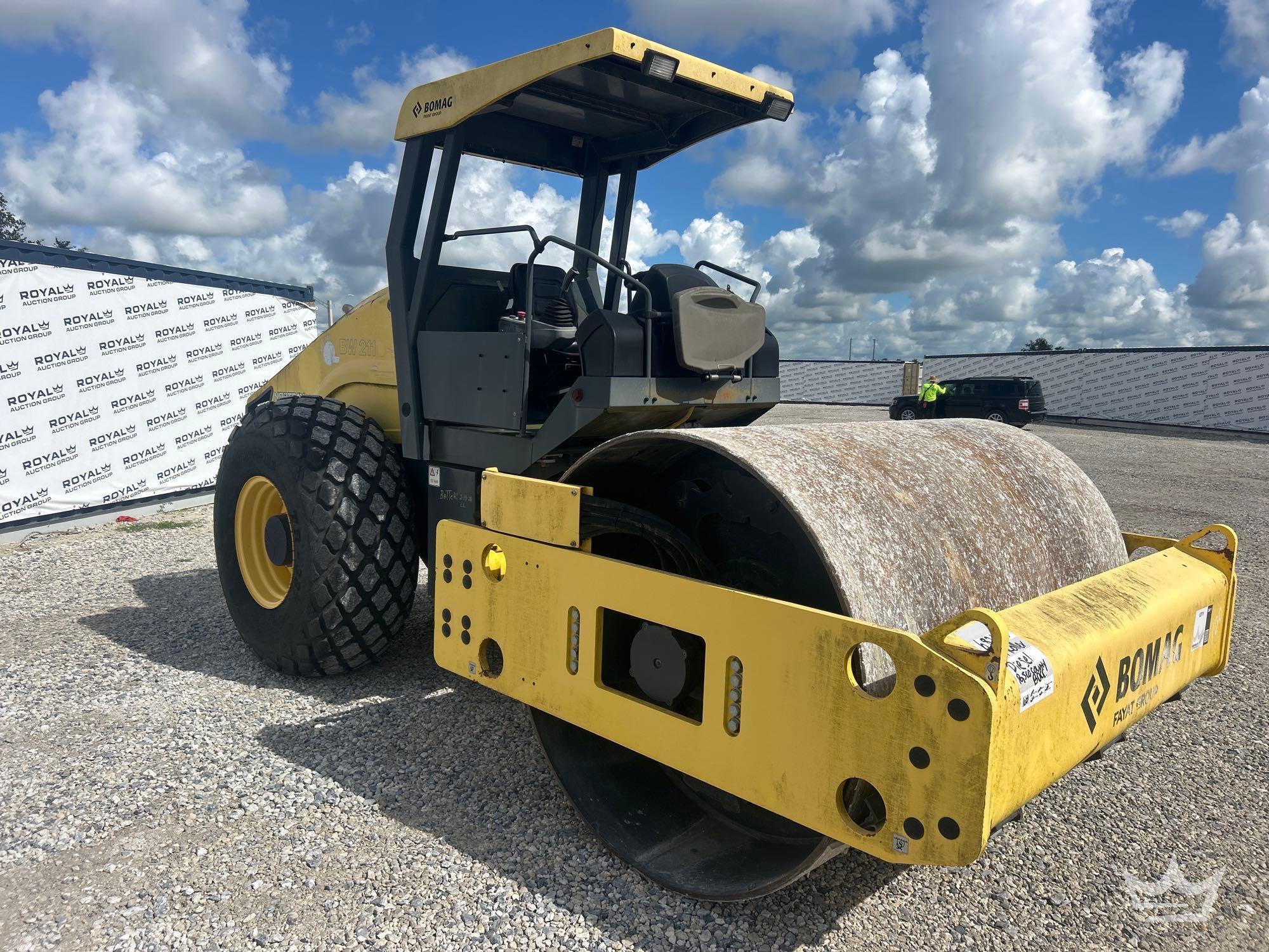 2016 Bomag BW 211 D