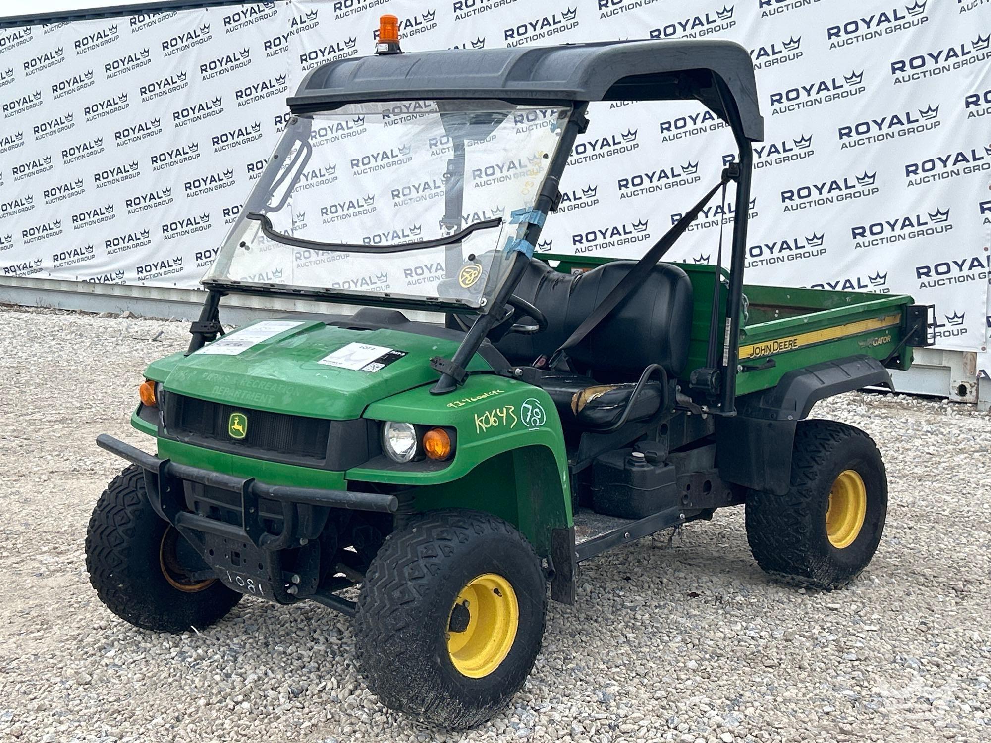 2016 John Deere GATOR