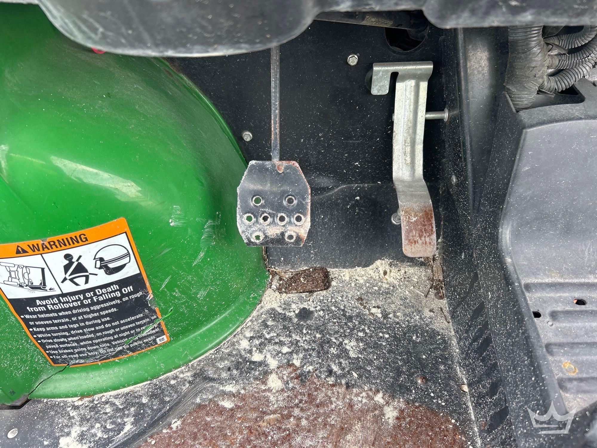 2016 John Deere GATOR