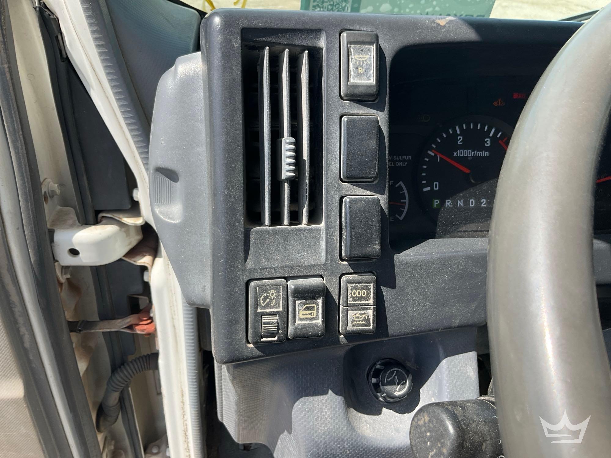 2009 Isuzu NPR HD
