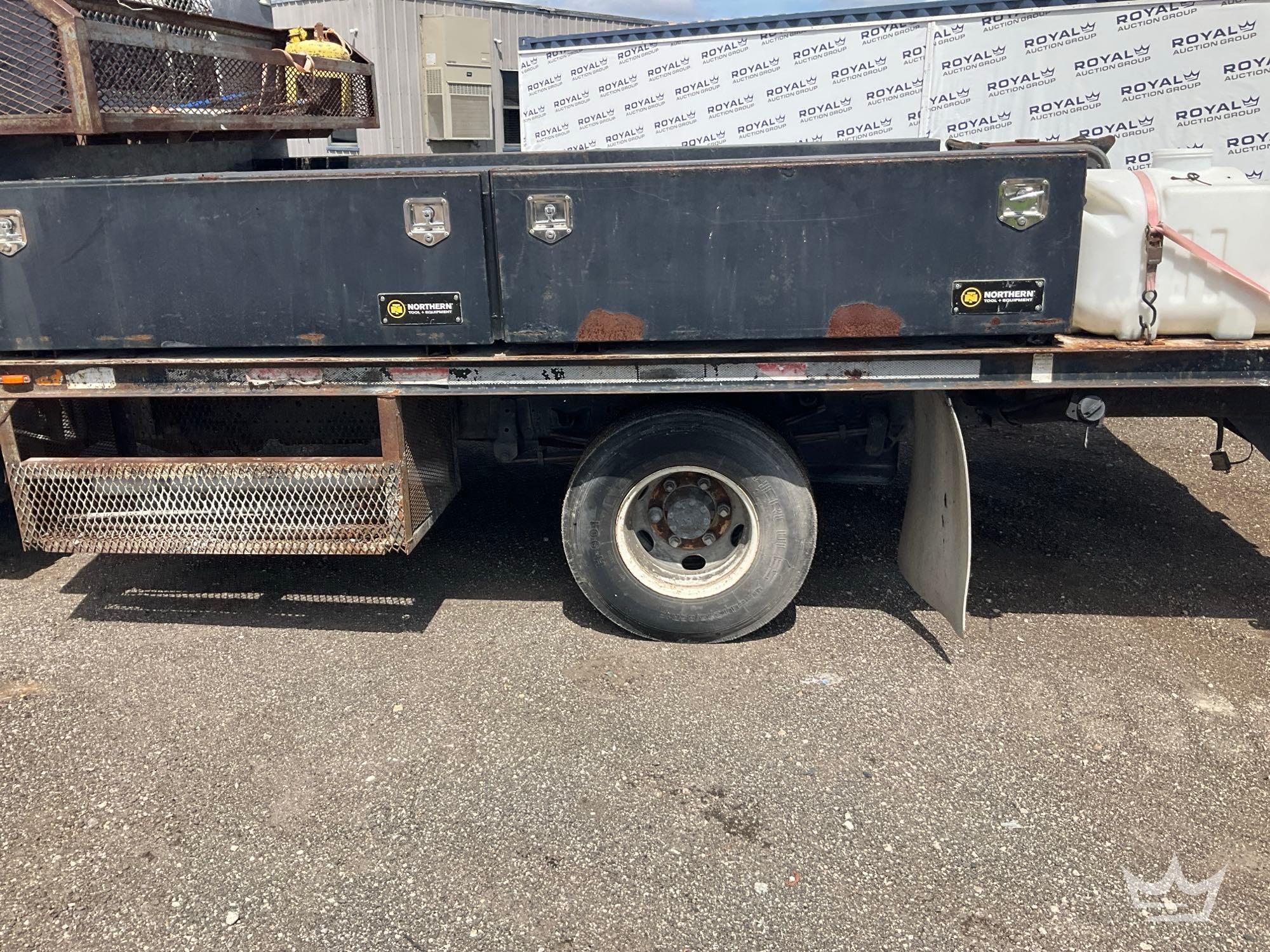 2009 Isuzu NPR HD