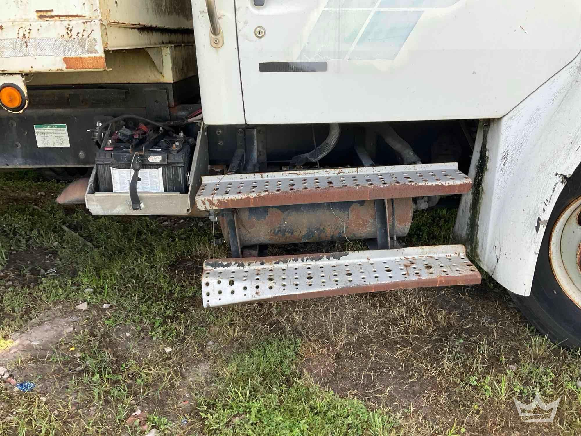 2002 Sterling M8500