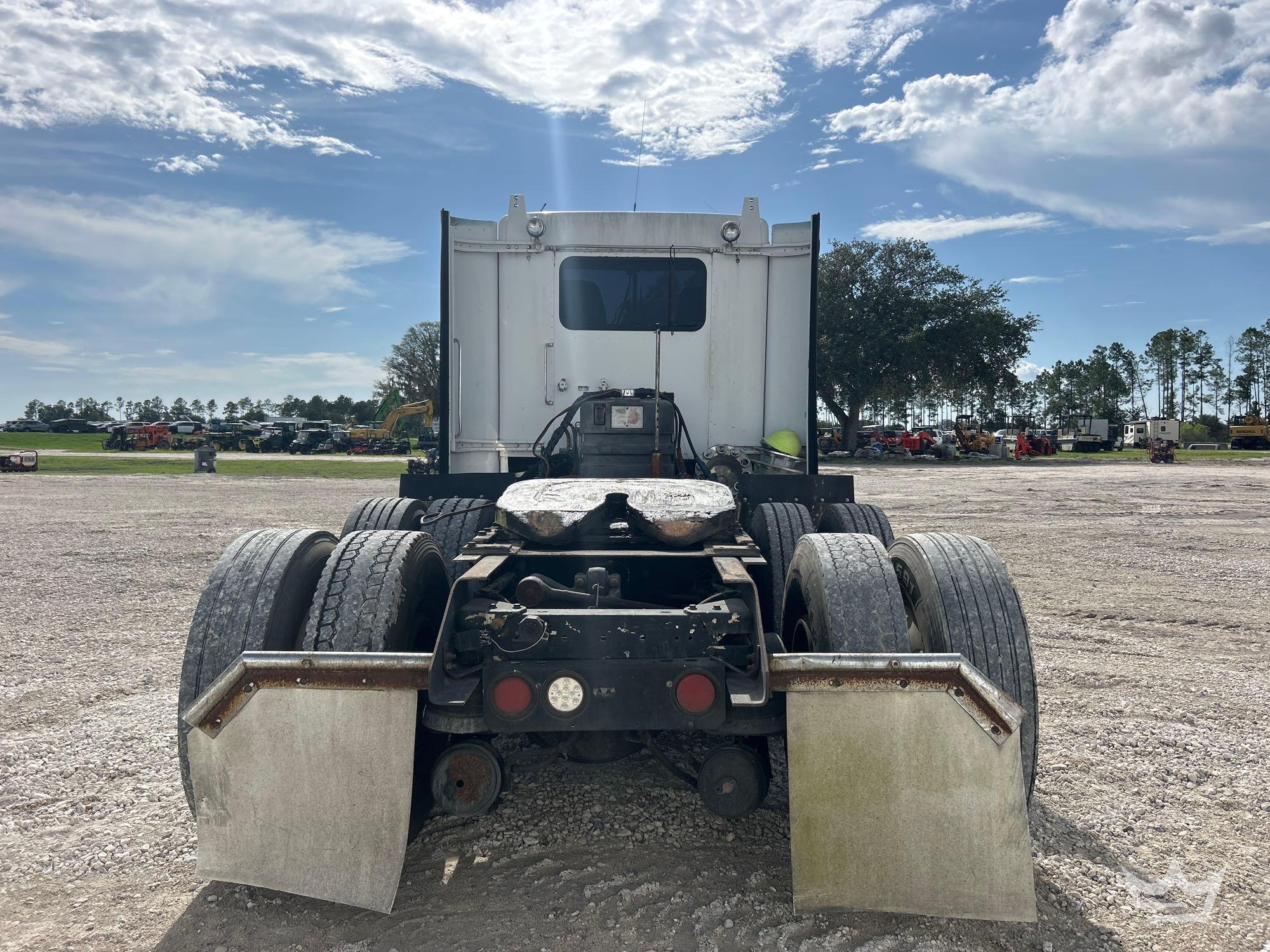 1995 Kenworth T400