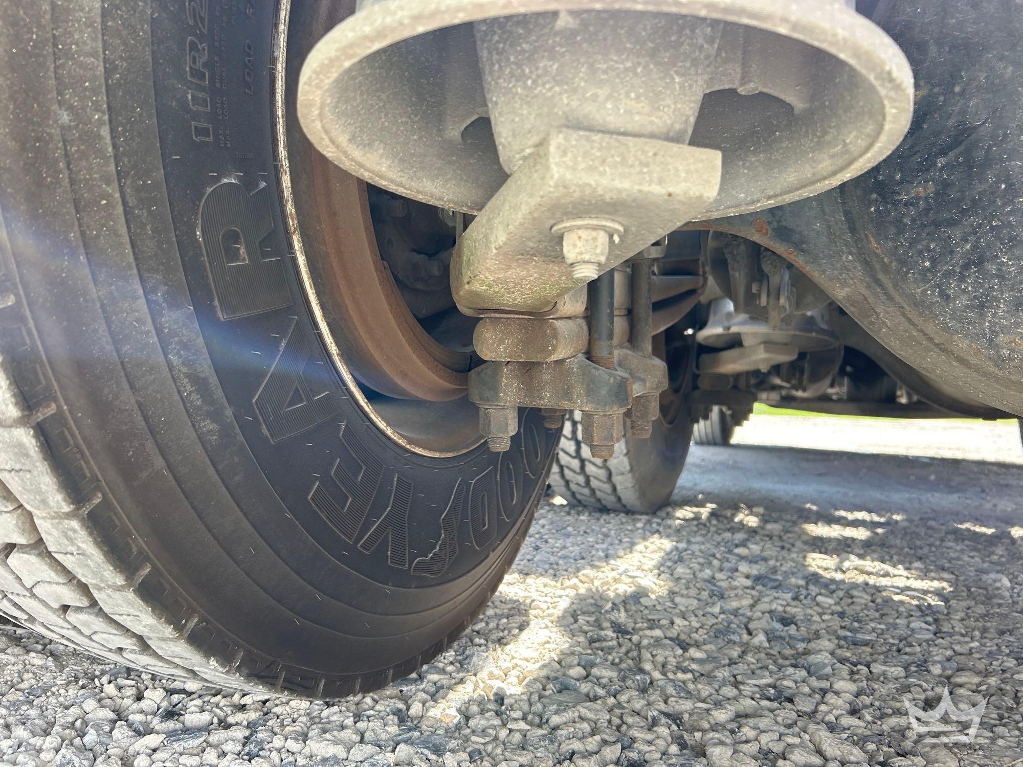 2006 Freightliner Columbia 120