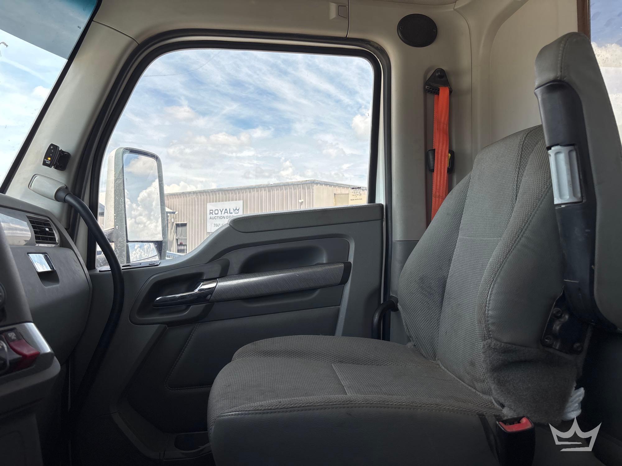 2019 Kenworth T880