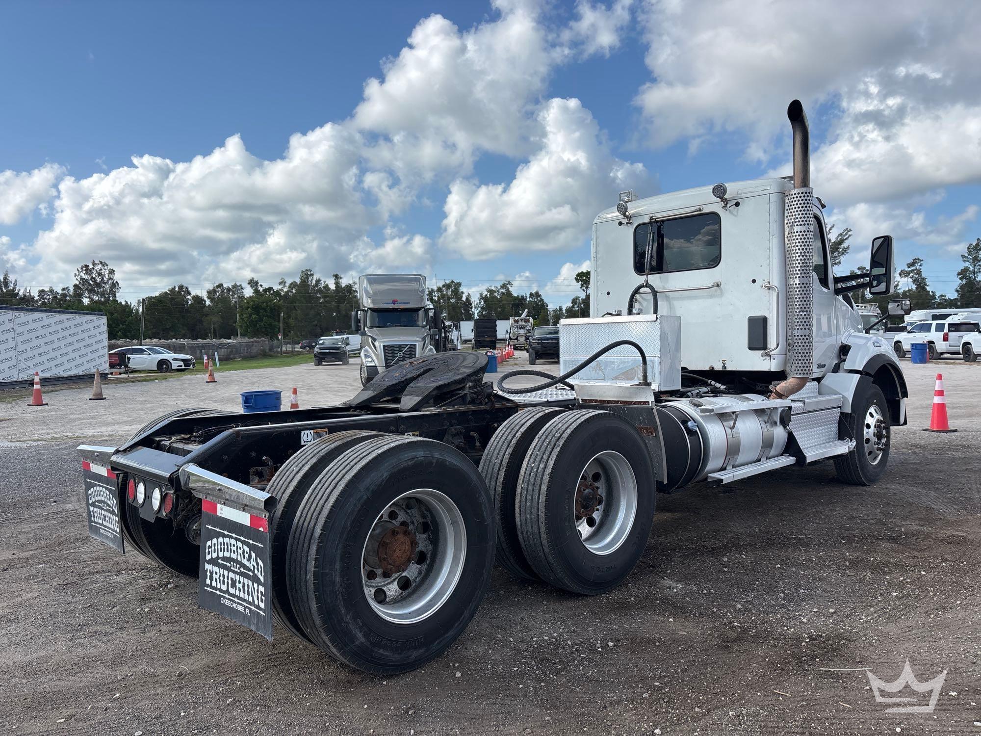 2019 Kenworth T880