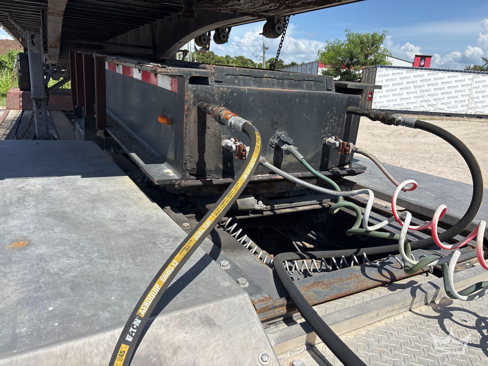 1997 Mack CH613