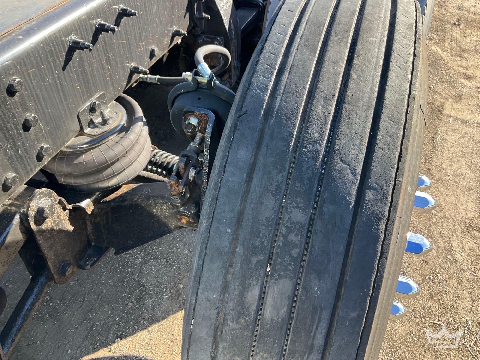 2017 Peterbilt 389