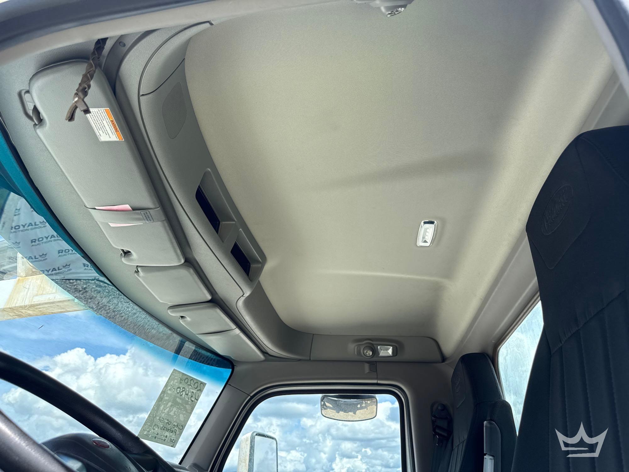 2020 Peterbilt 567
