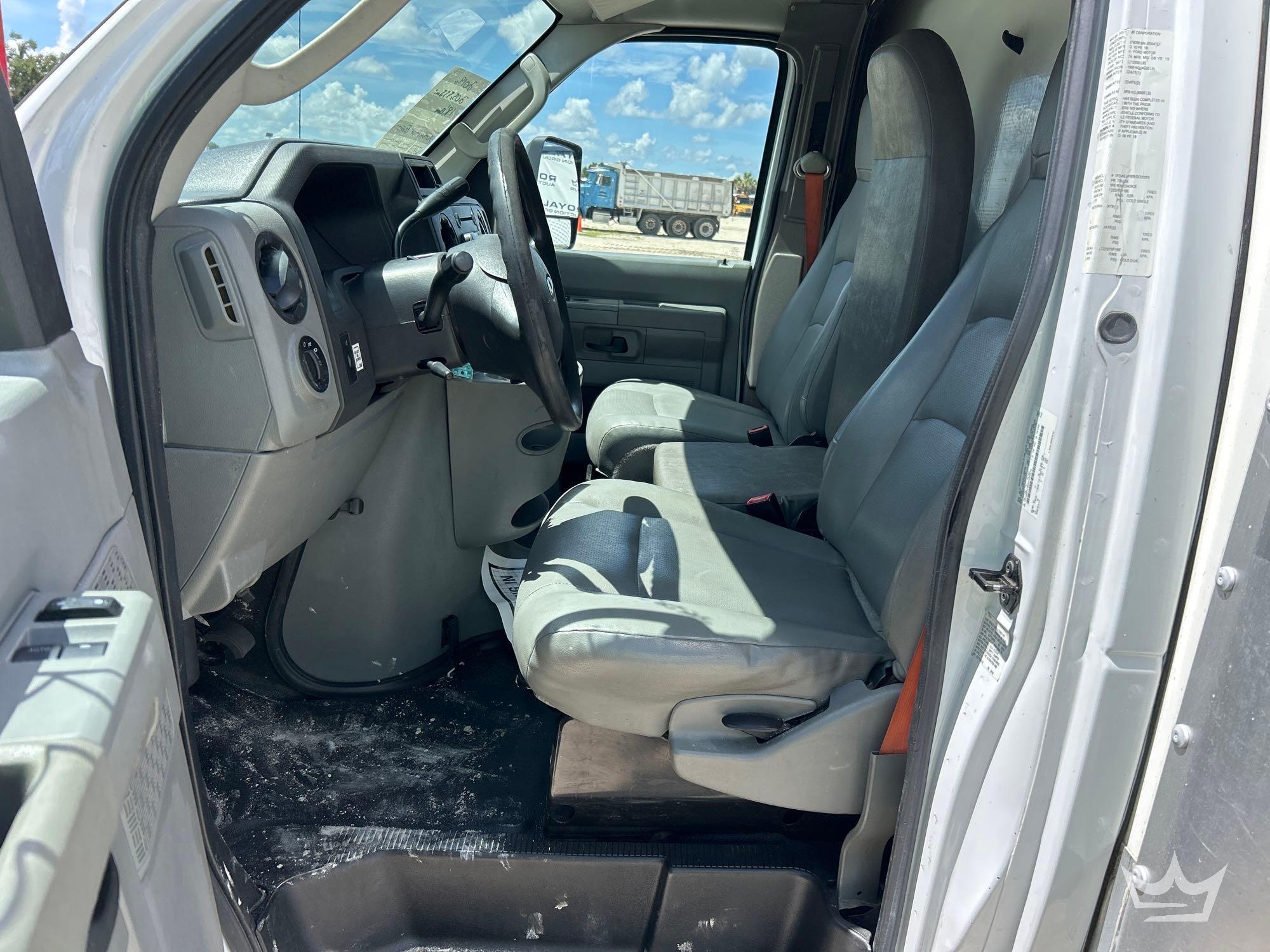 2019 Ford E350