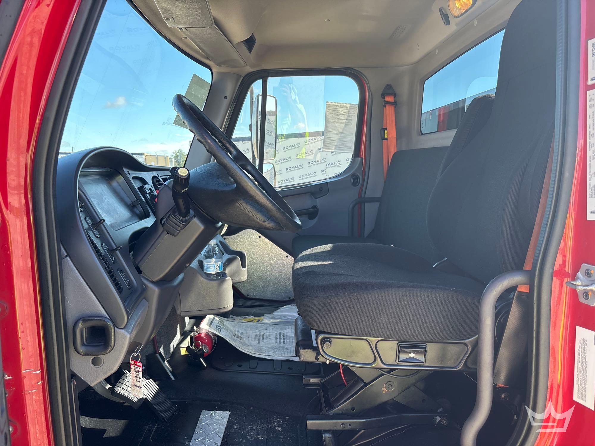 2018 Freightliner M2 106