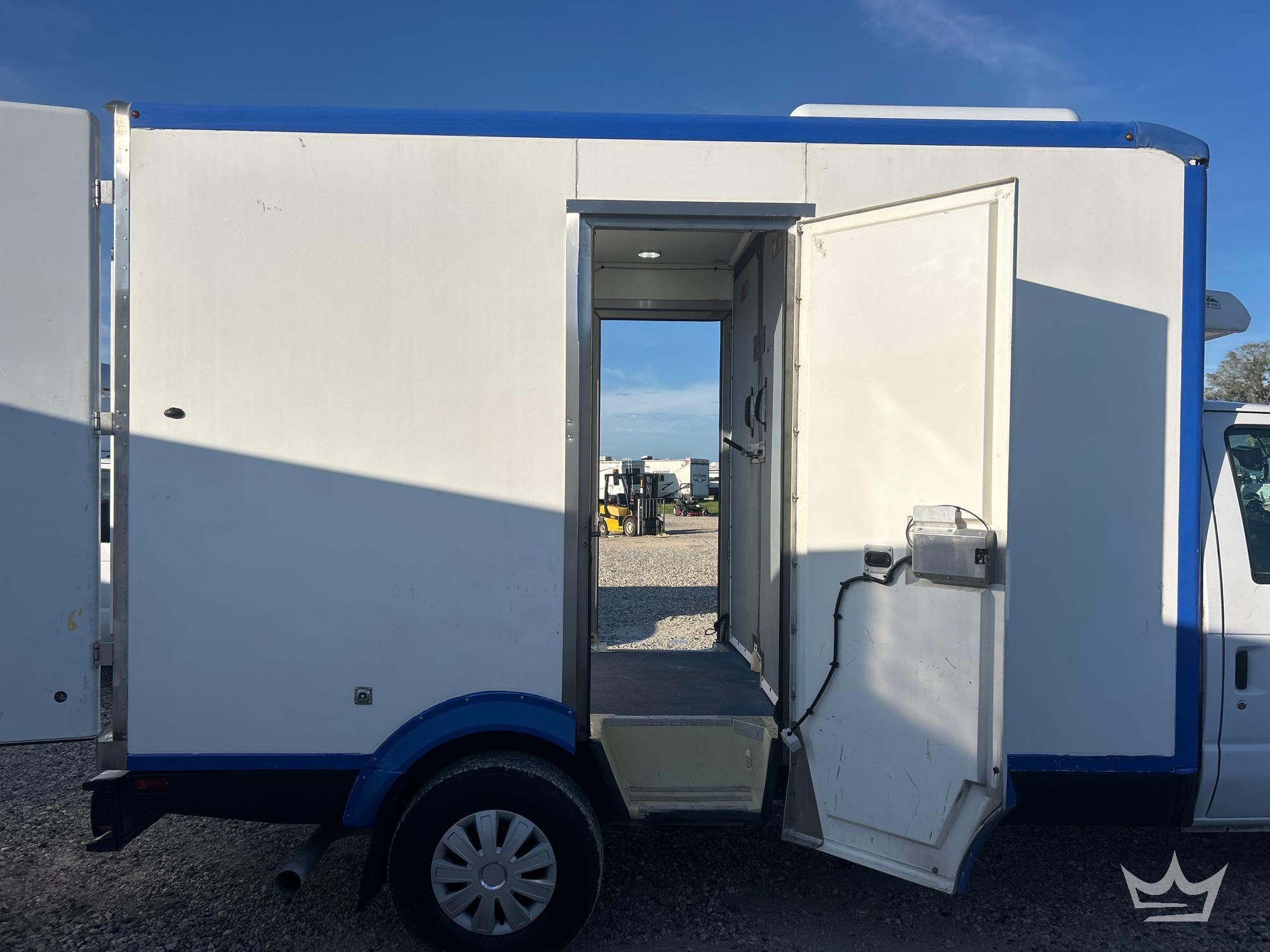 2019 Ford E350