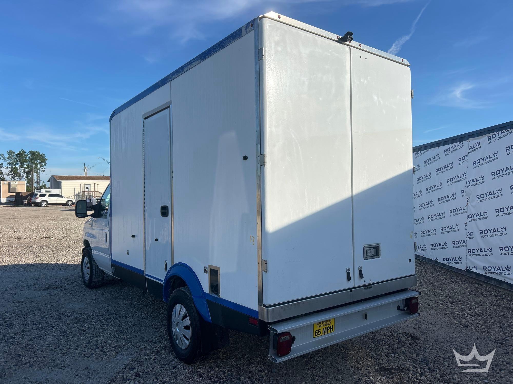 2019 Ford E350