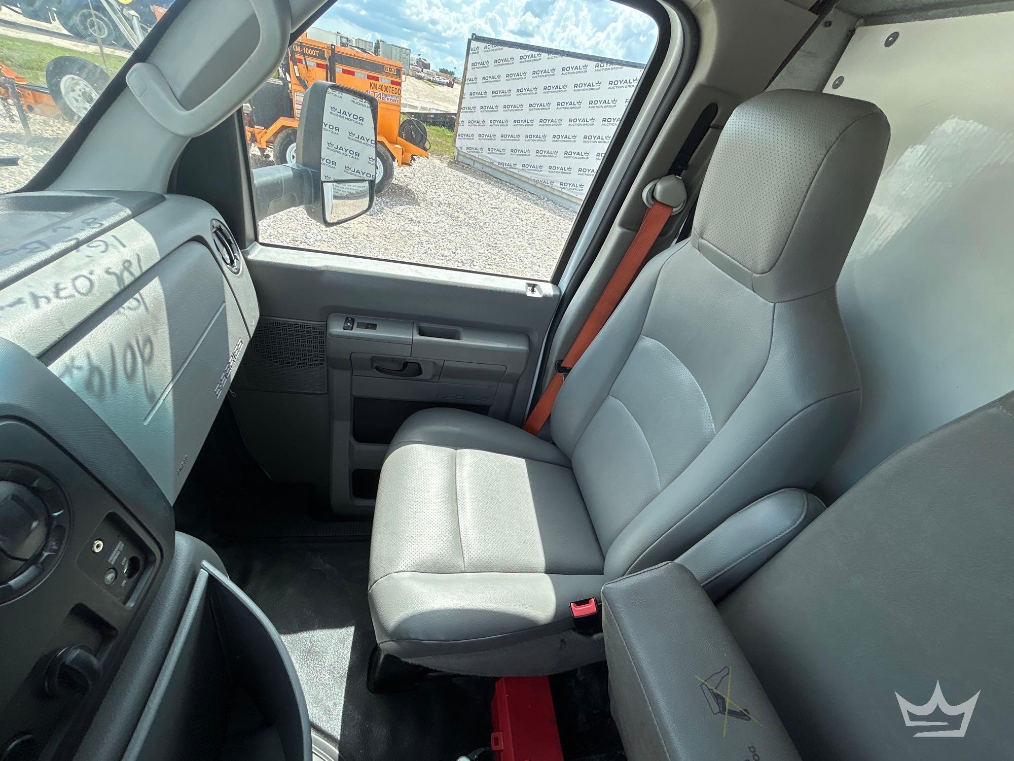 2019 Ford E350