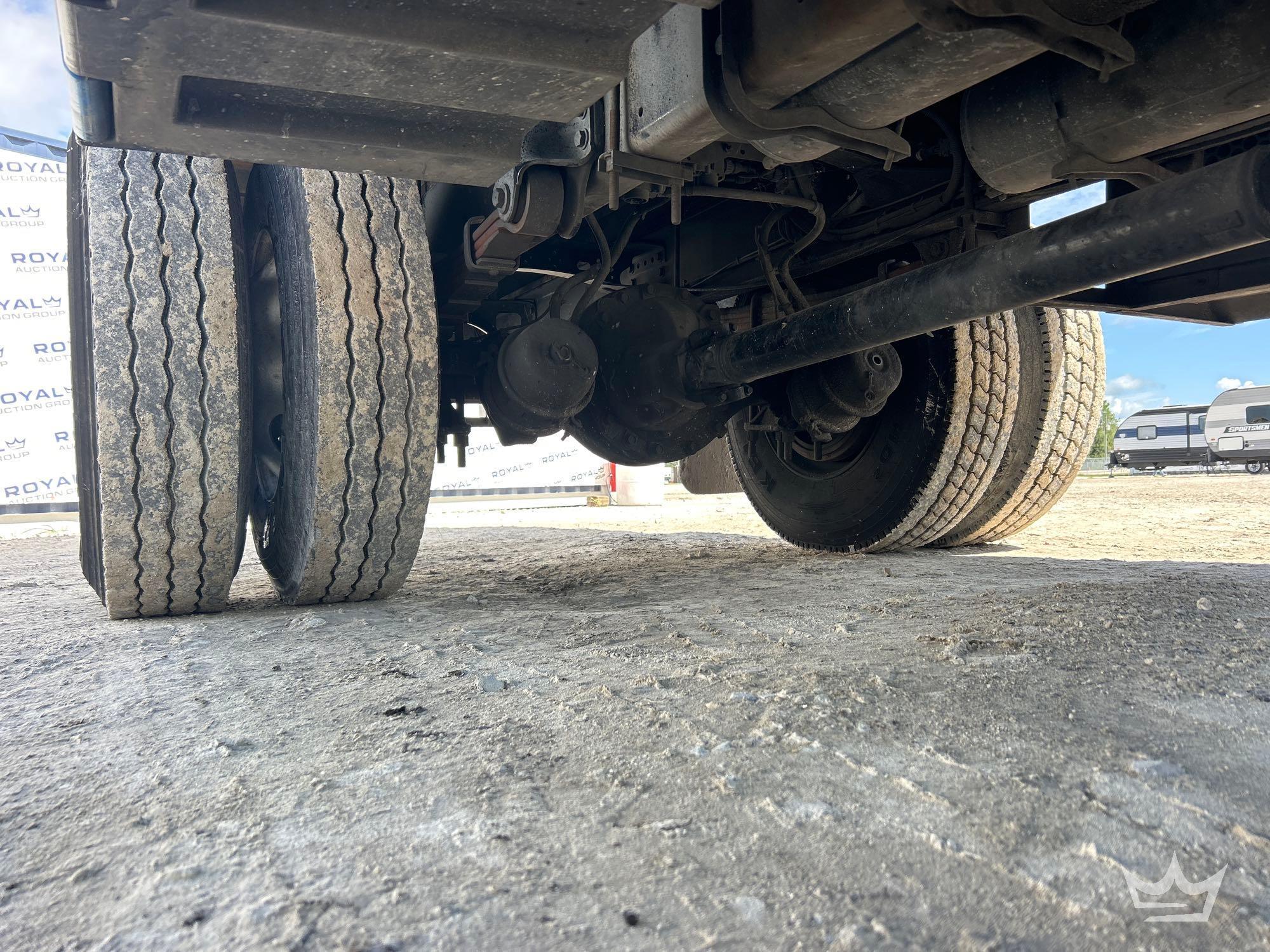 2016 Freightliner M2 106