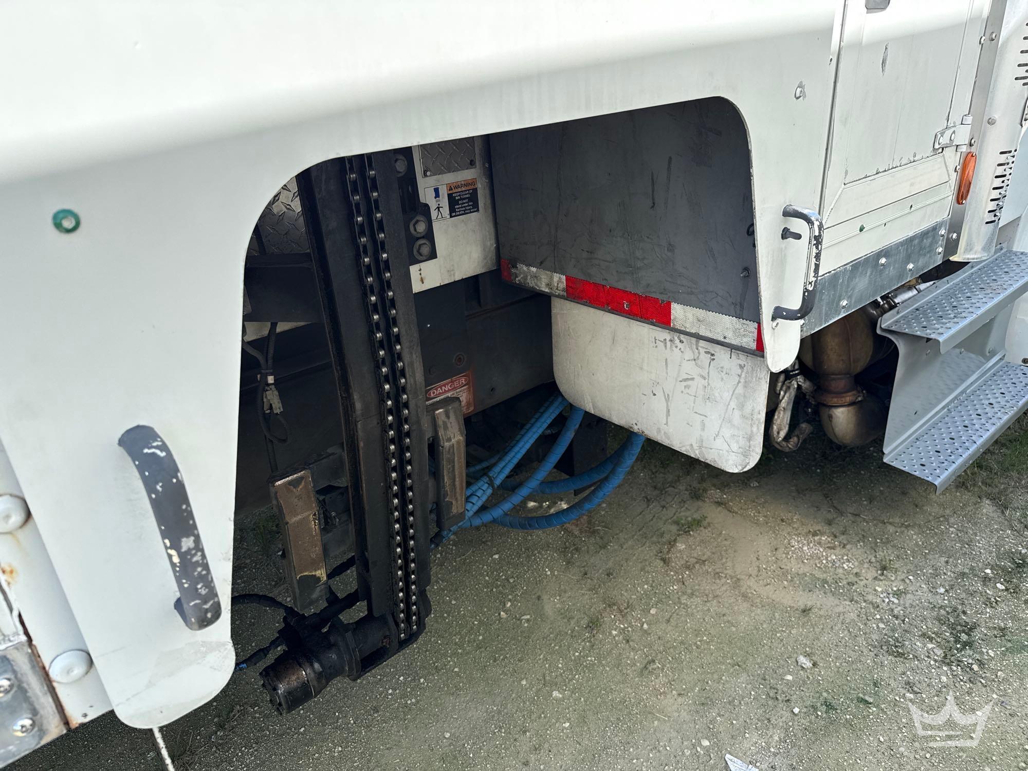 2016 Freightliner M2 106