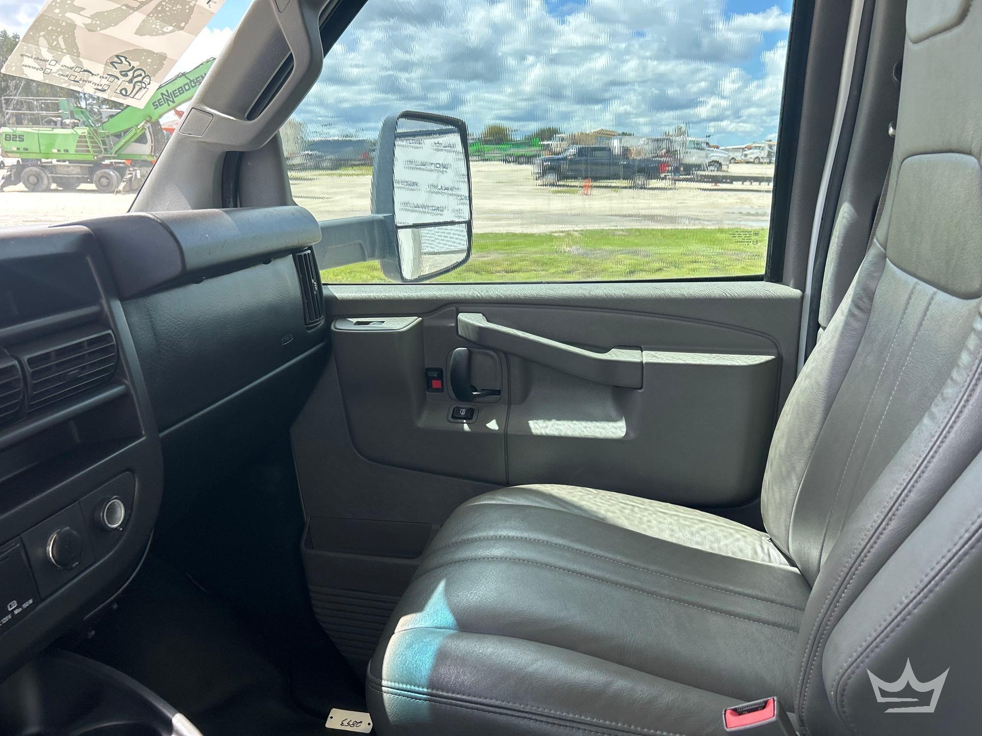 2017 Chevrolet EXPRESS 3500