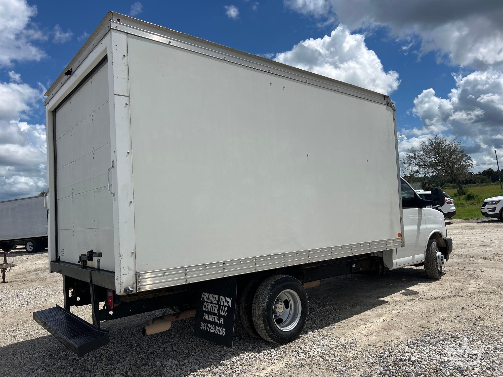 2017 Chevrolet EXPRESS 3500