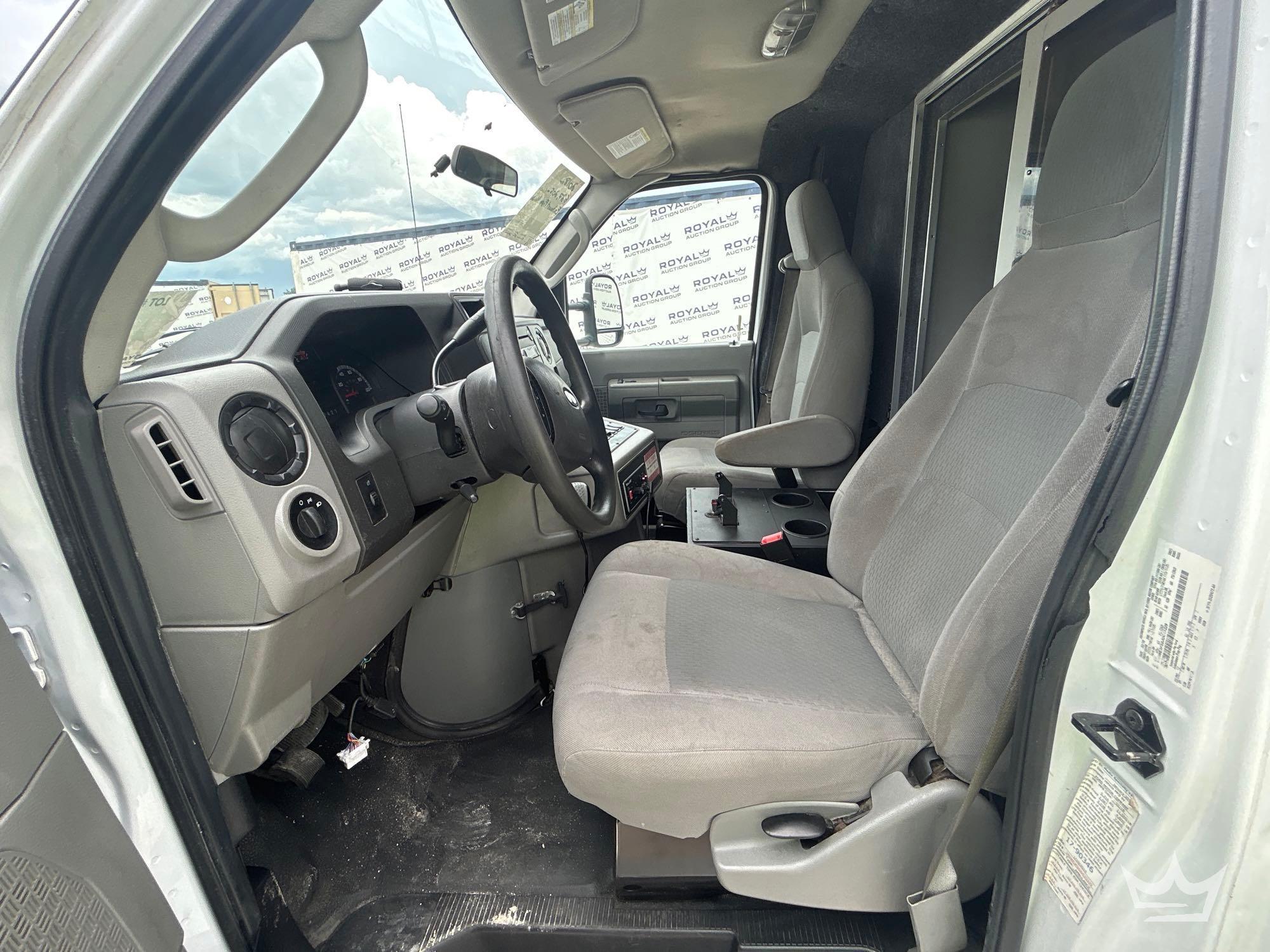 2018 Ford E350