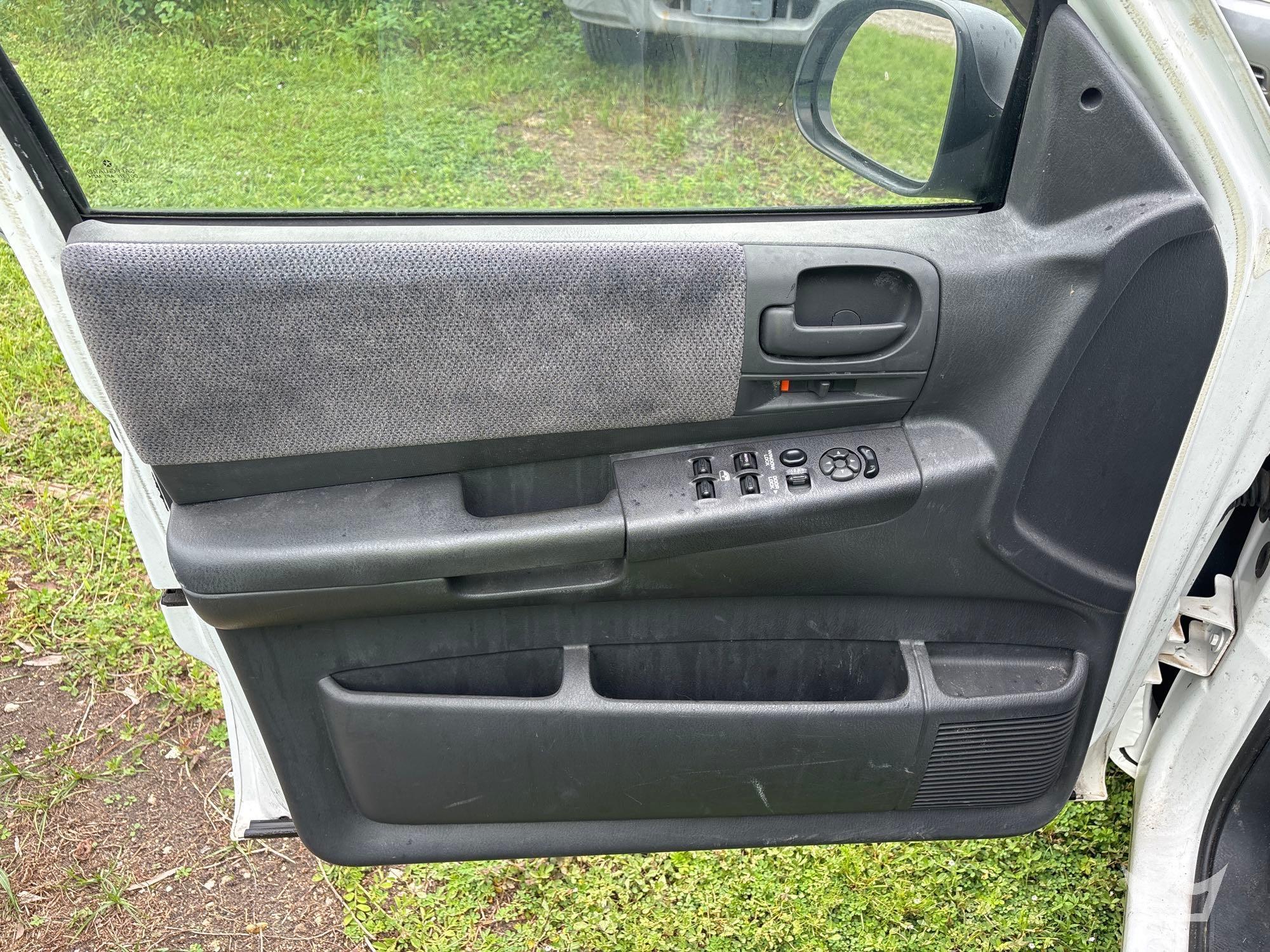 2004 Dodge Dakota