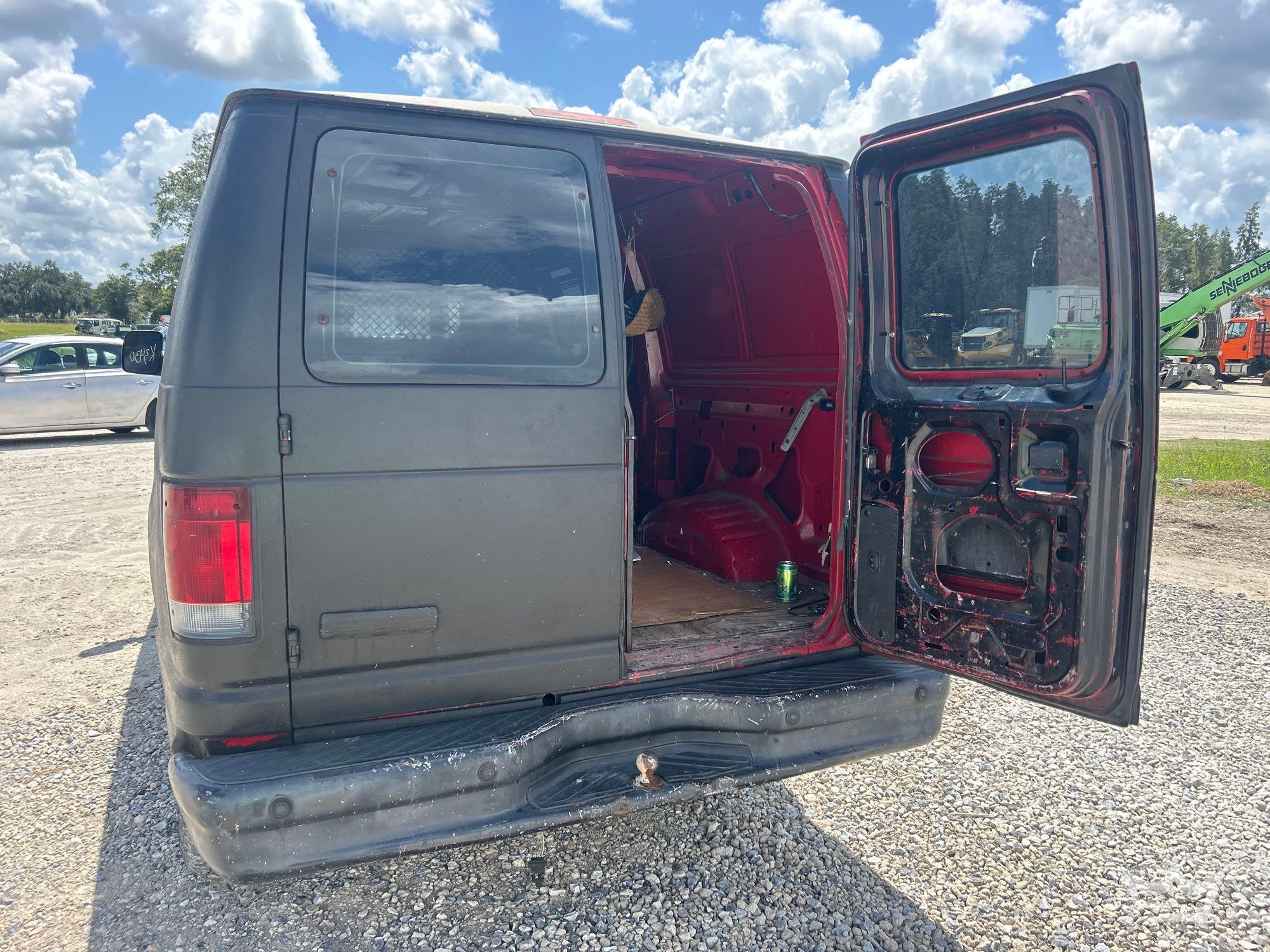 2010 Ford E350
