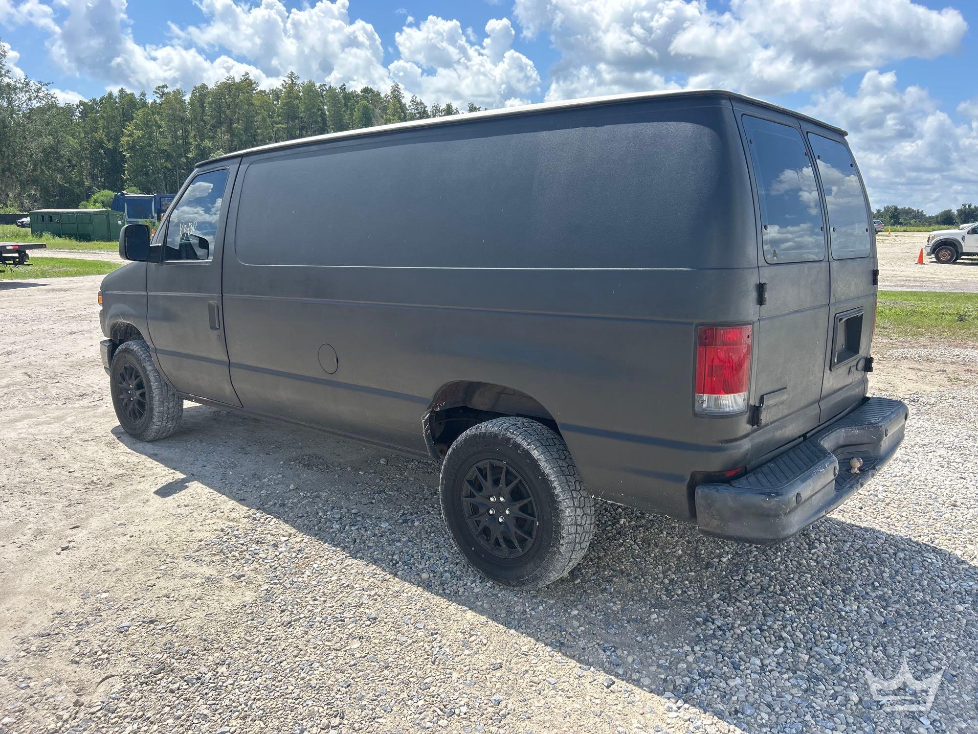 2010 Ford E350