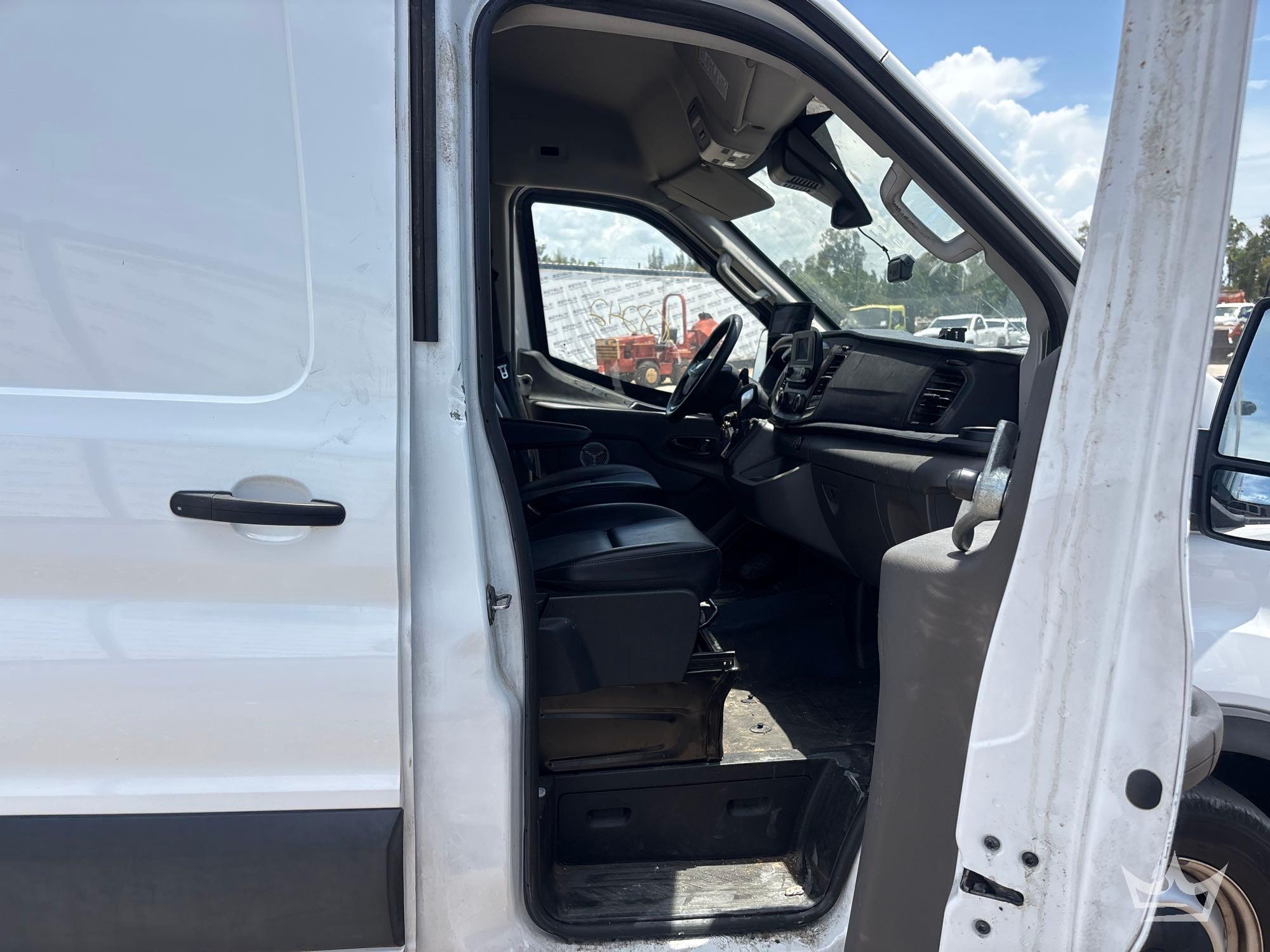 2022 Ford TRANSIT