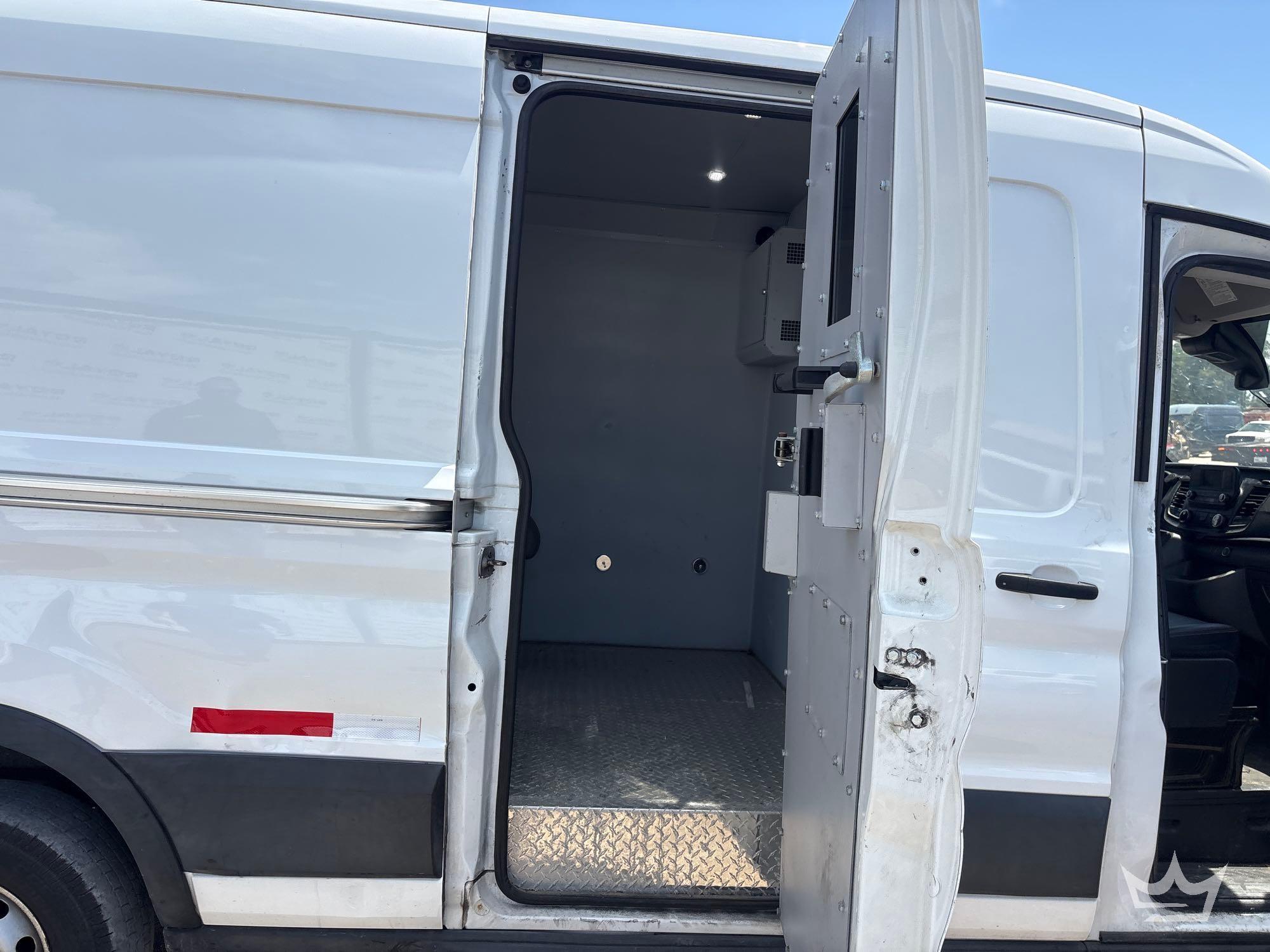 2022 Ford TRANSIT