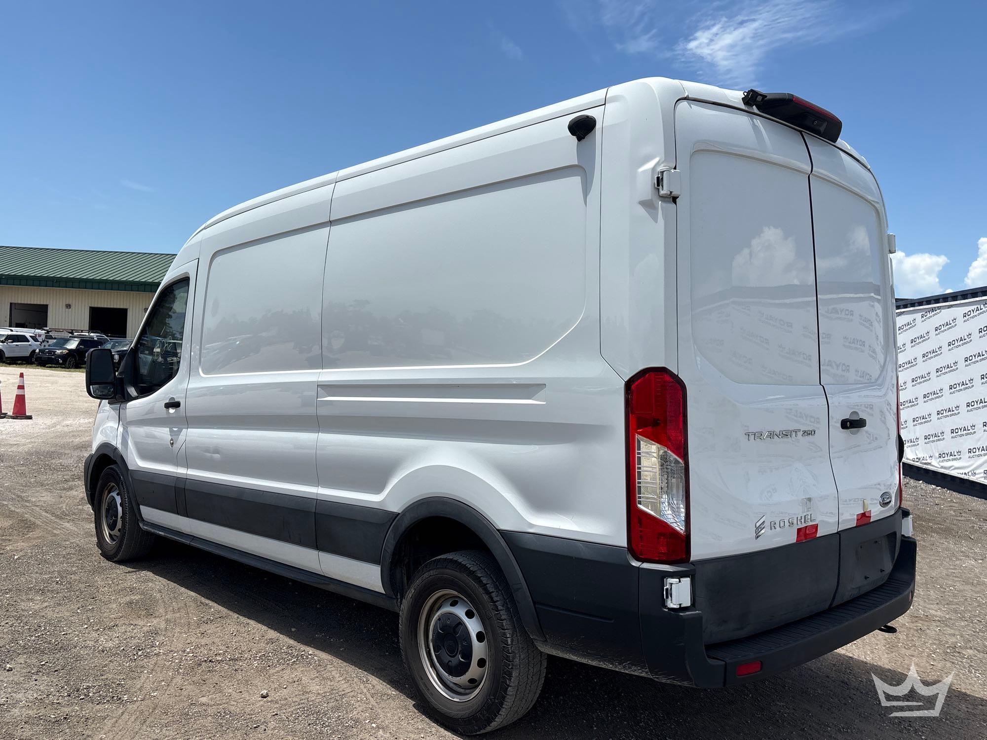 2022 Ford TRANSIT