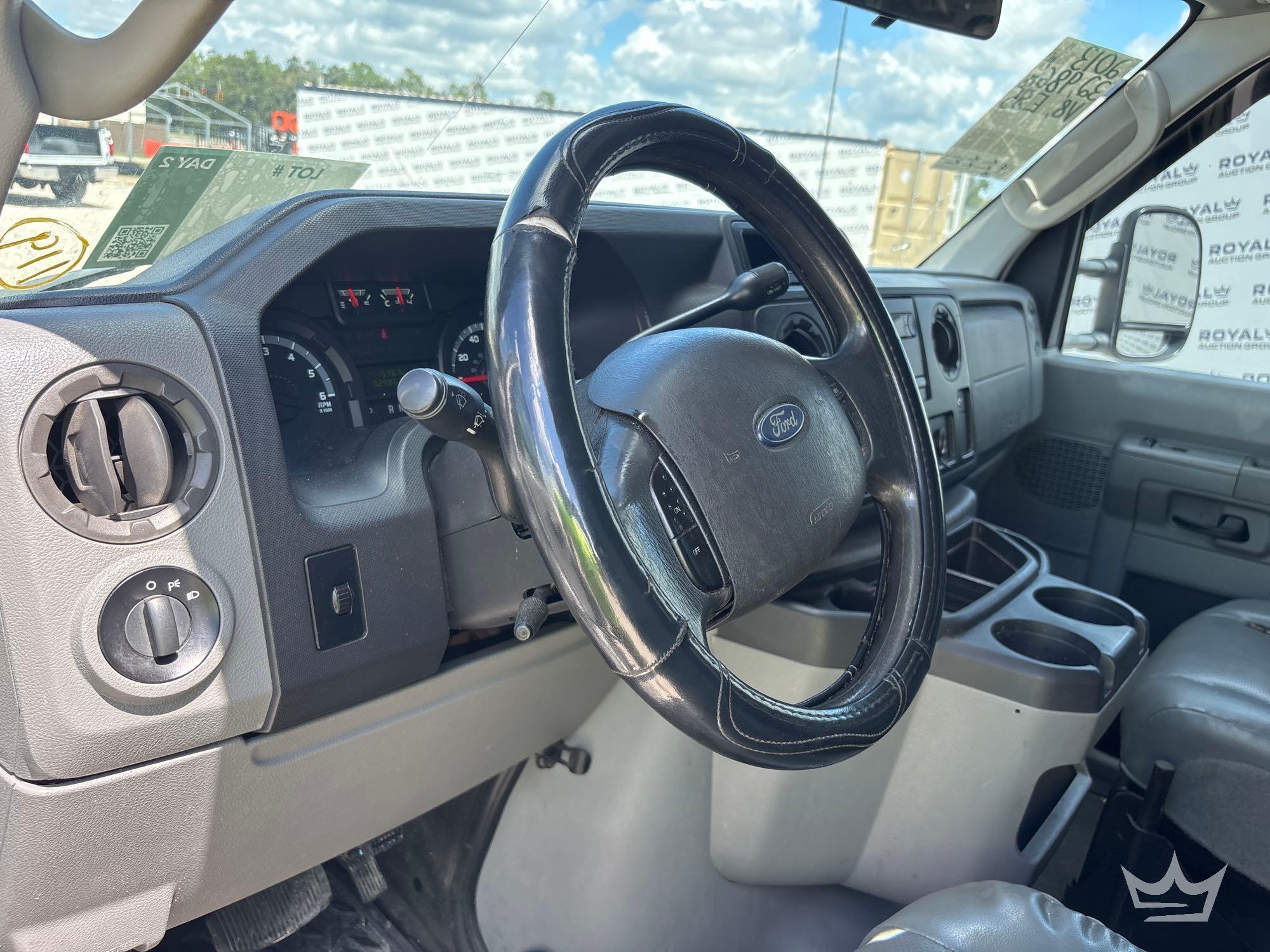 2013 Ford E-250