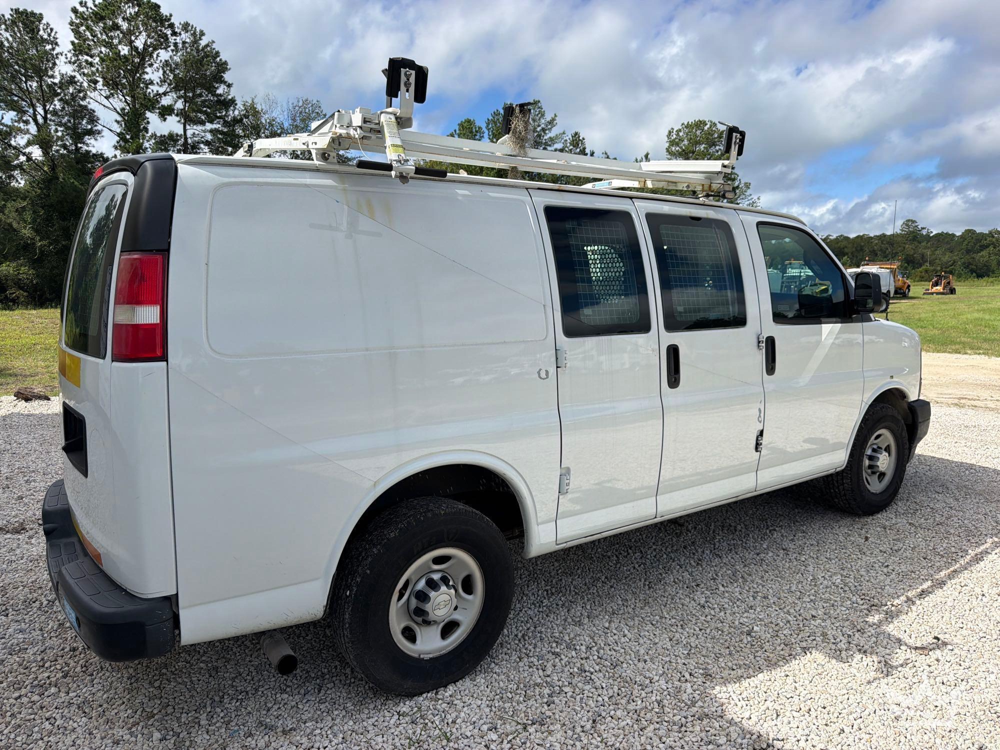 2017 Chevrolet EXPRESS 2500