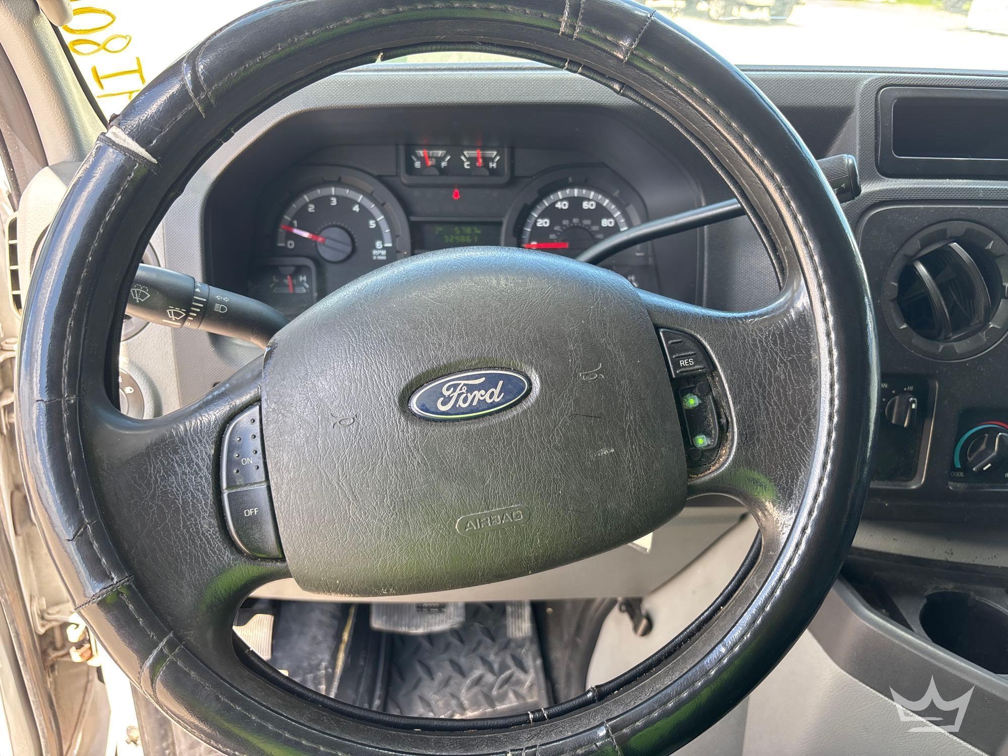 2013 Ford E-250