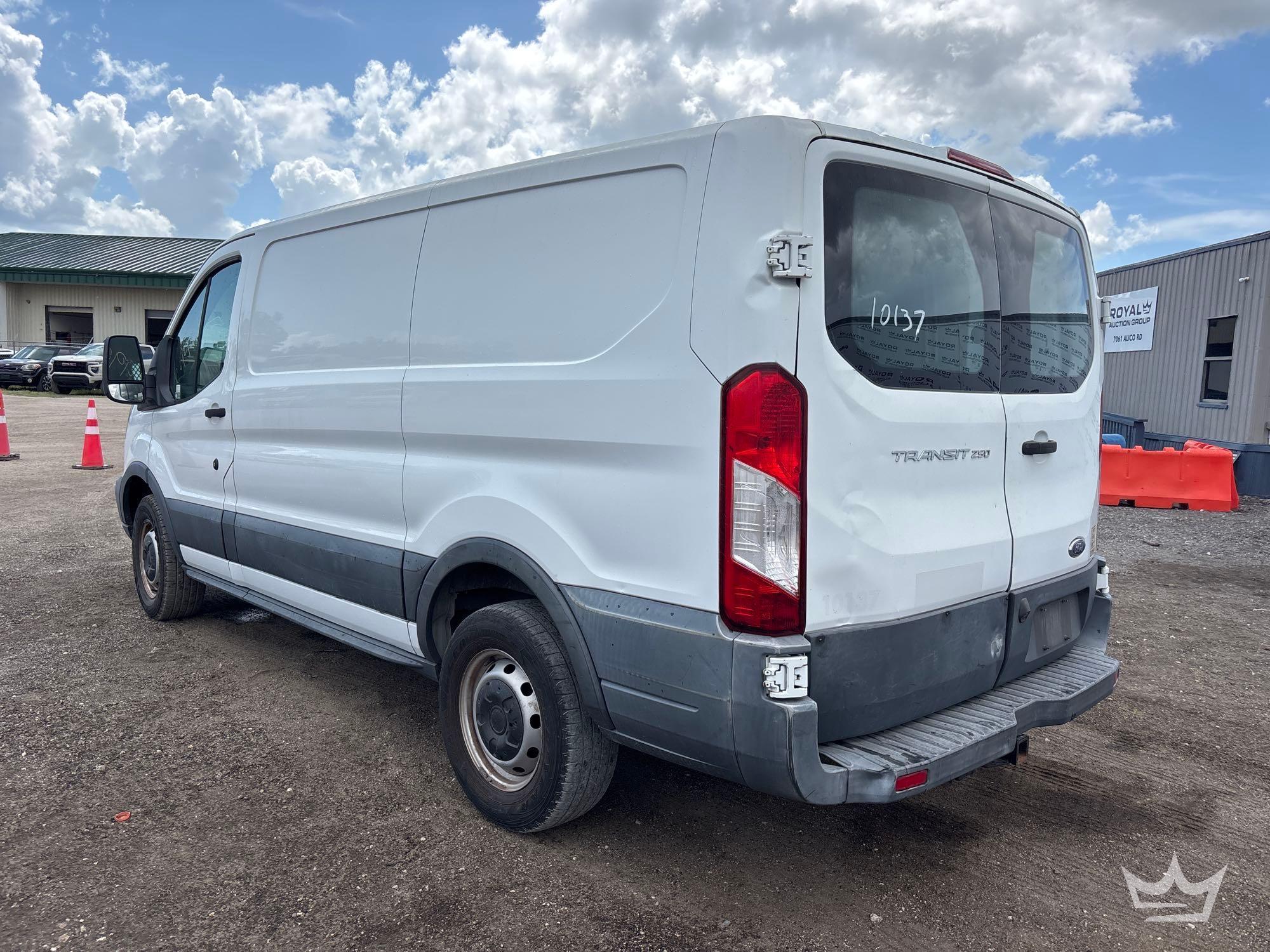 2017 Ford TRANSIT