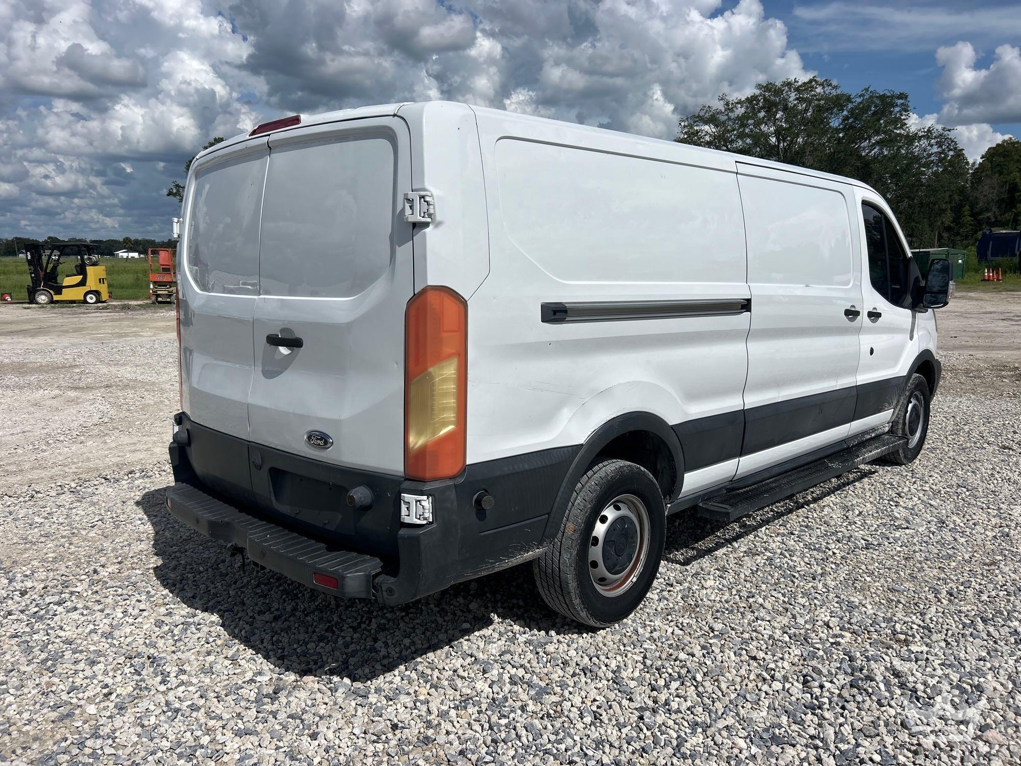 250 Ford TRANSIT